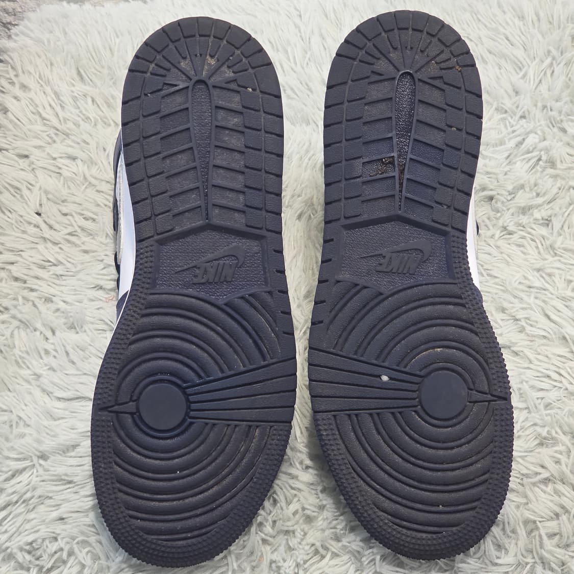 4q-6:나이키 에어 조던 1 하이 OG 미드나잇 네이비 (23.5cm) 상품이미지9