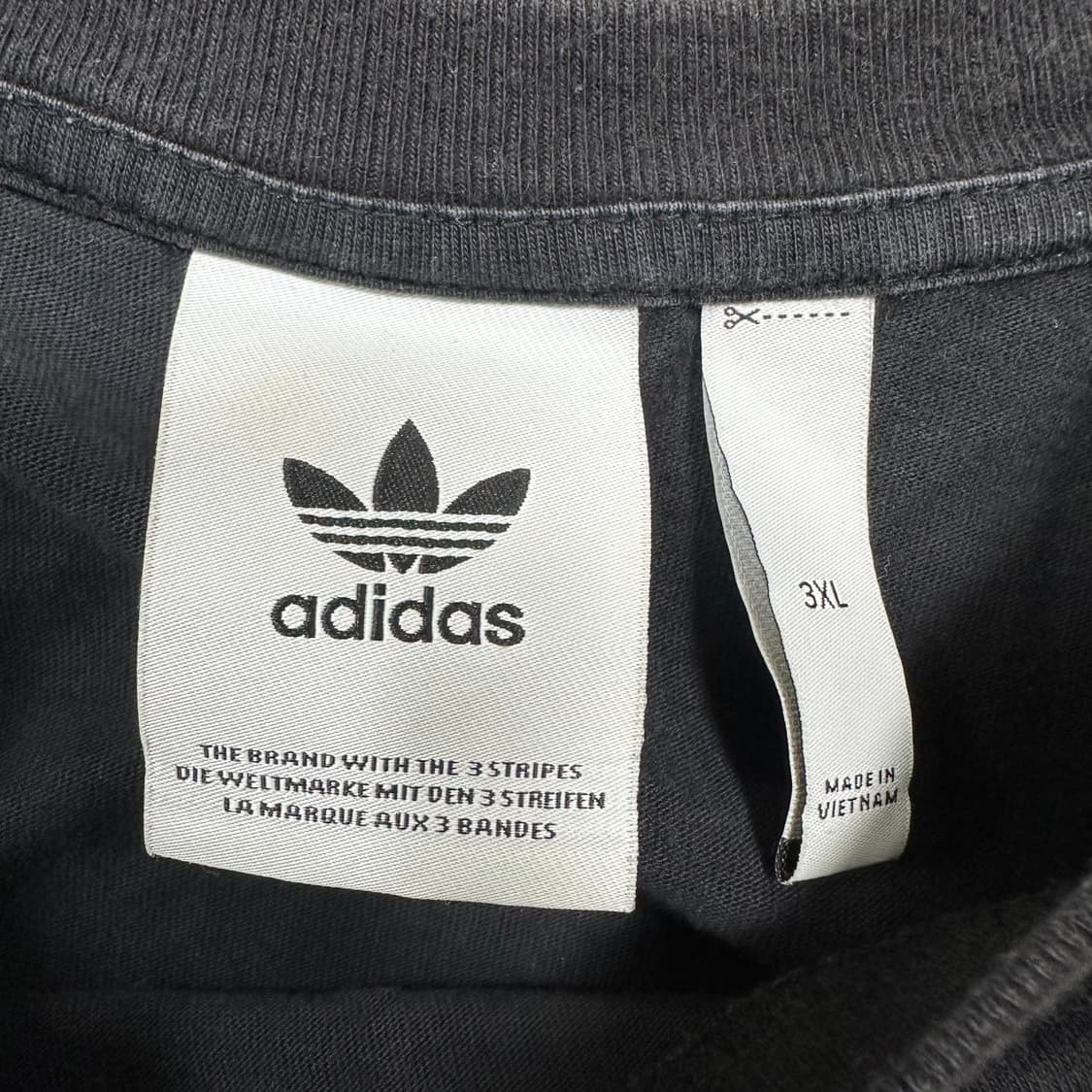 ✨ (바배) 아디다스 홀로그램 반팔티  상품이미지3