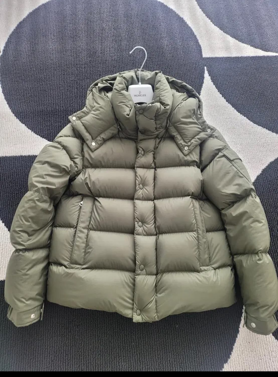 몽클레어 베제르 카키 2 상품이미지1