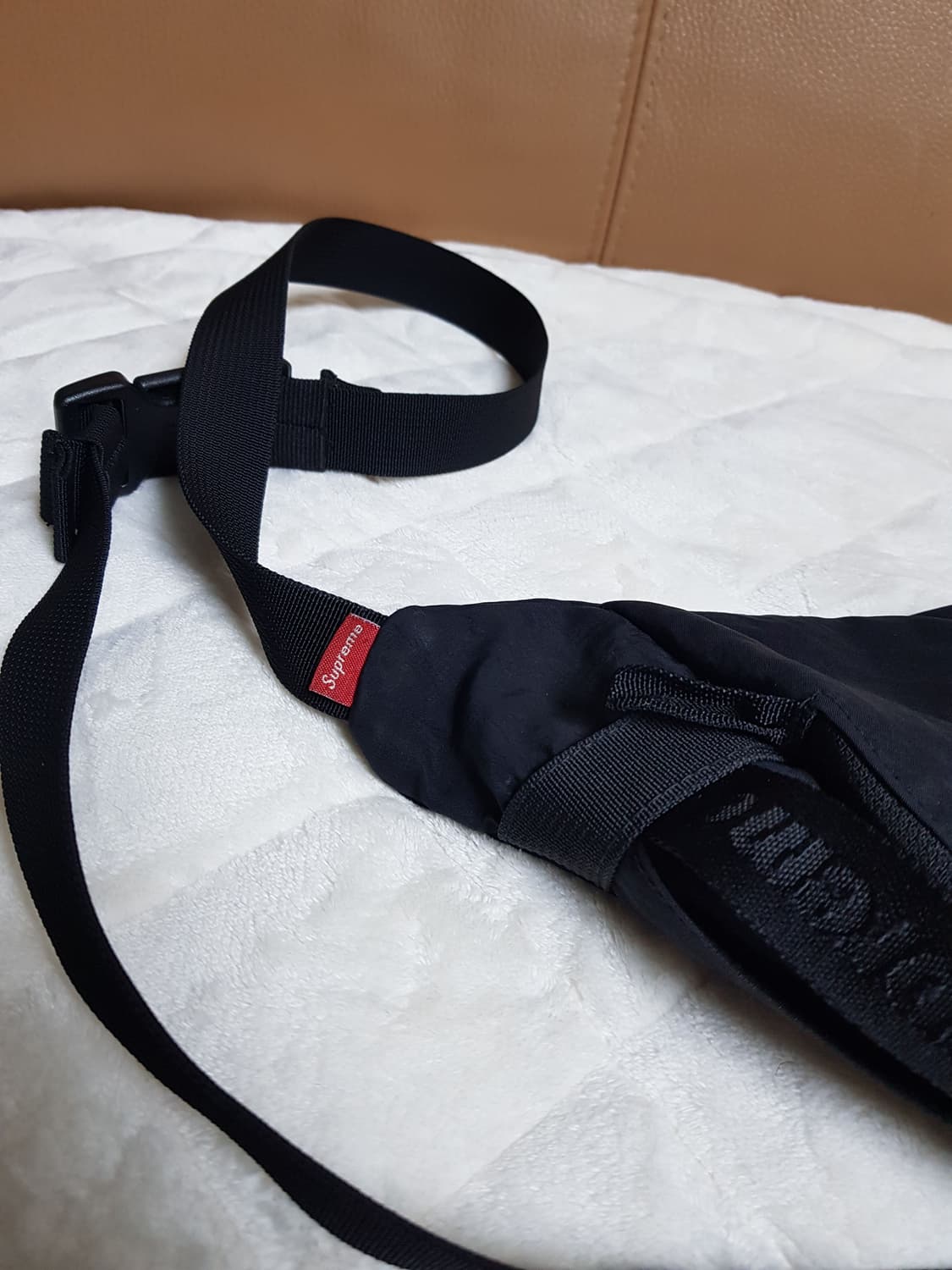 슈프림 슬링백 크로스백 블랙 20FW 상품이미지5