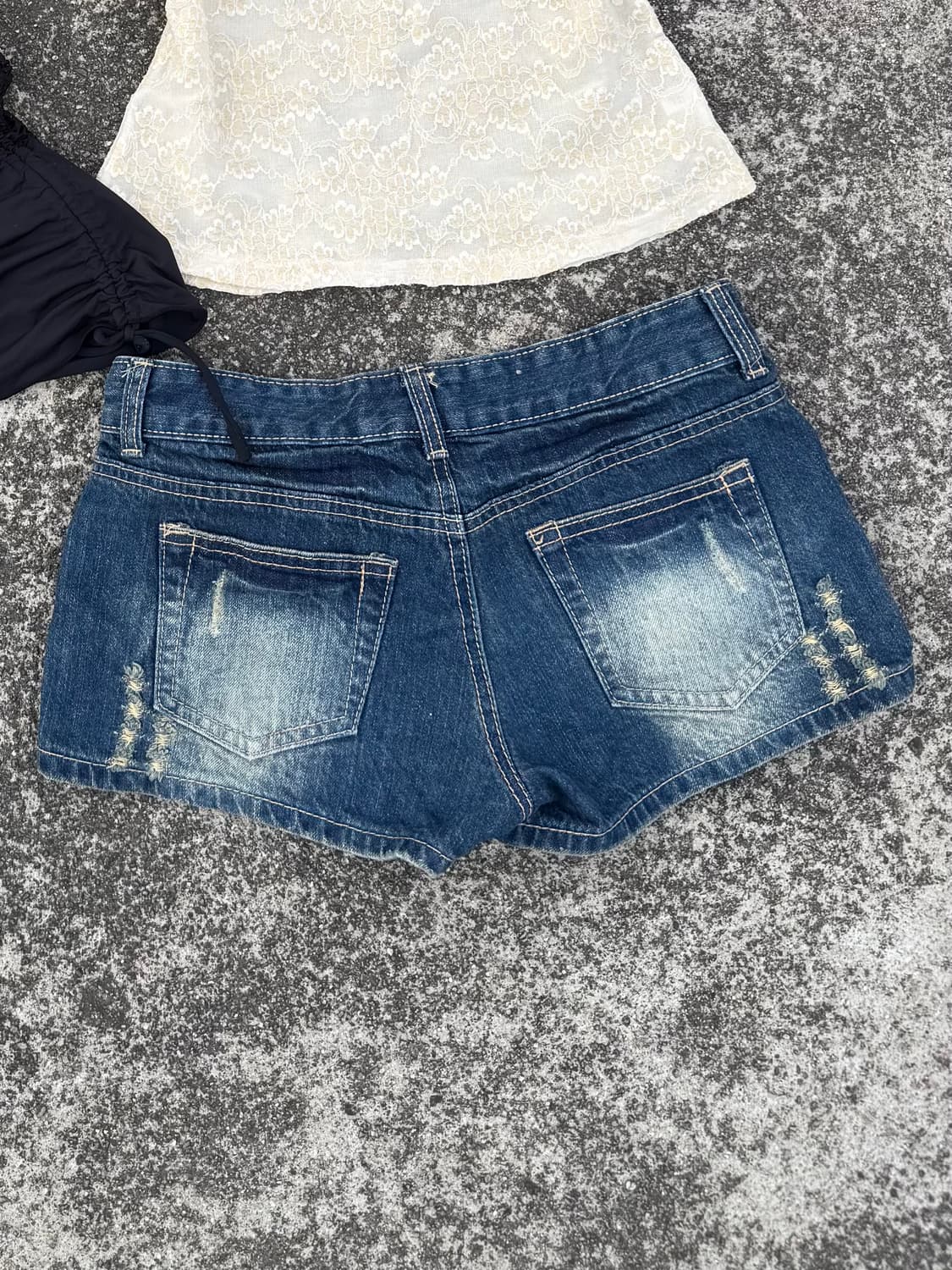Damaged denim shorts 상품이미지3