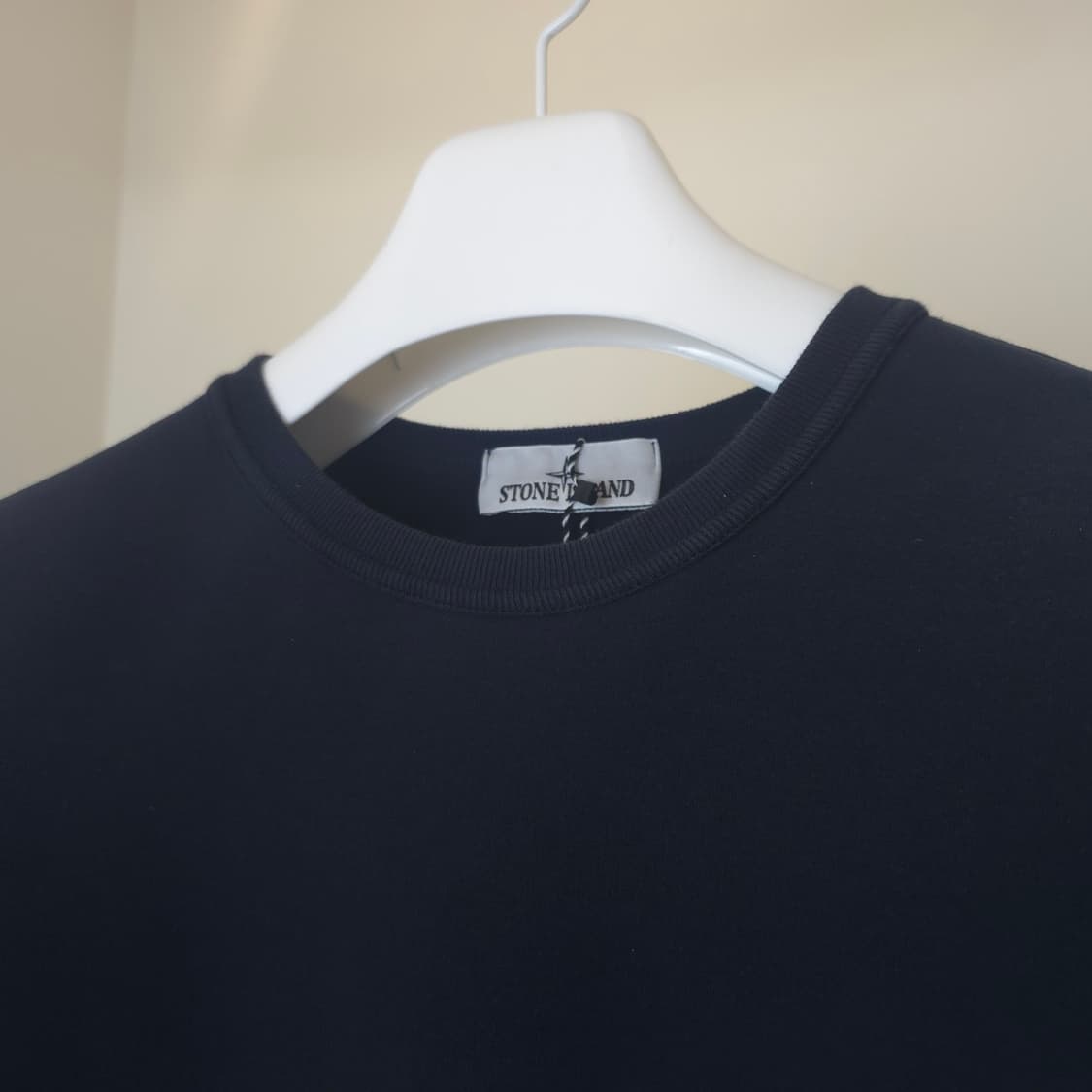 [중고/정품] 스톤아일랜드 맨투맨 네이비 상품이미지2