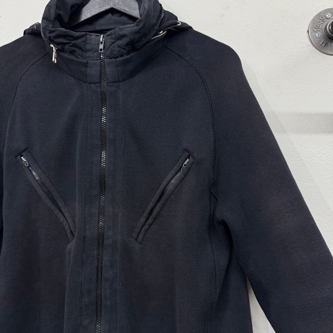 씨피컴퍼니 고글 니트집업 상품이미지5