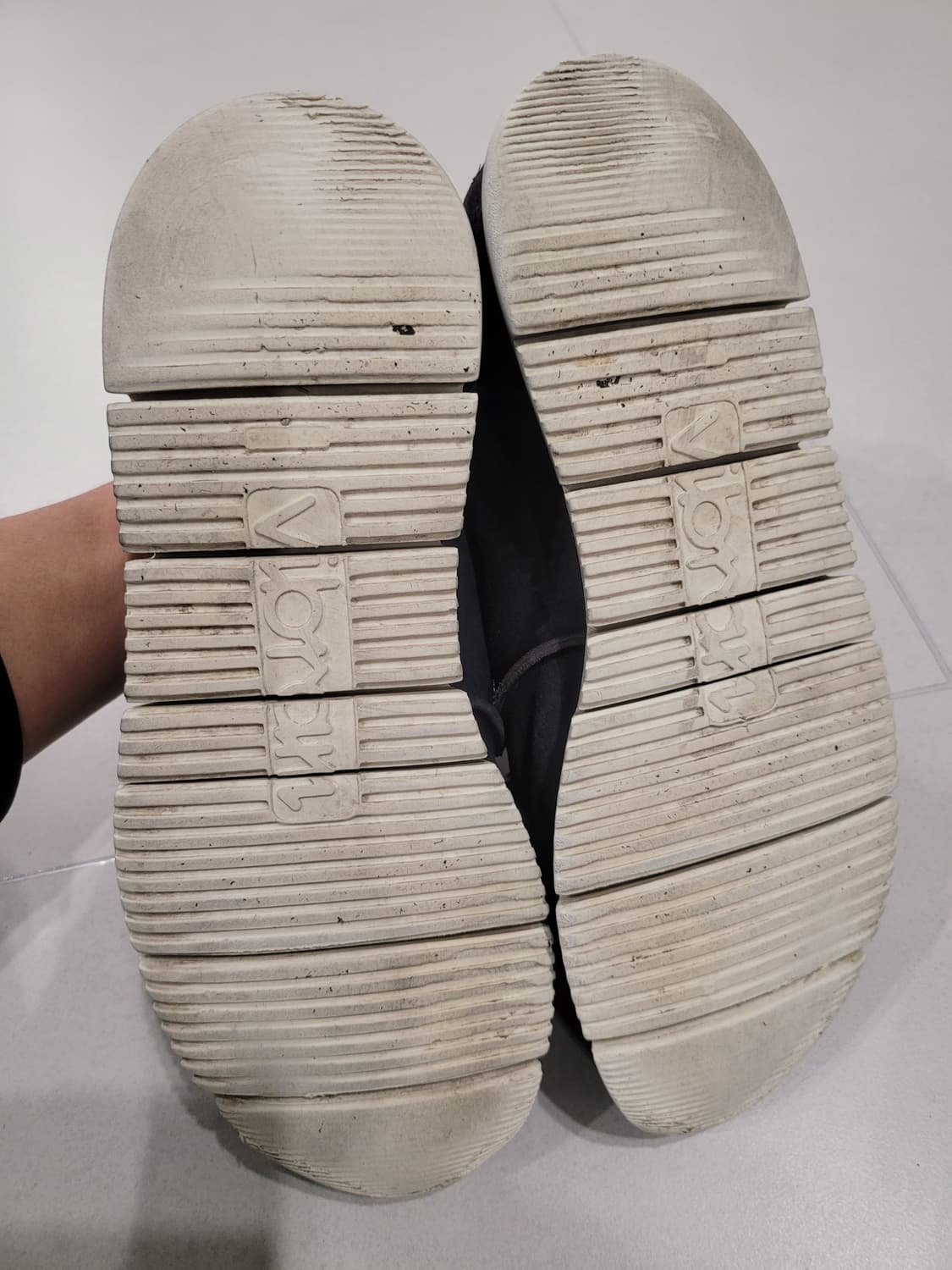 41/블랙  시간이 흐를수록 깊어지는 멋, 부테로 카레라 스웨이드 상품이미지9