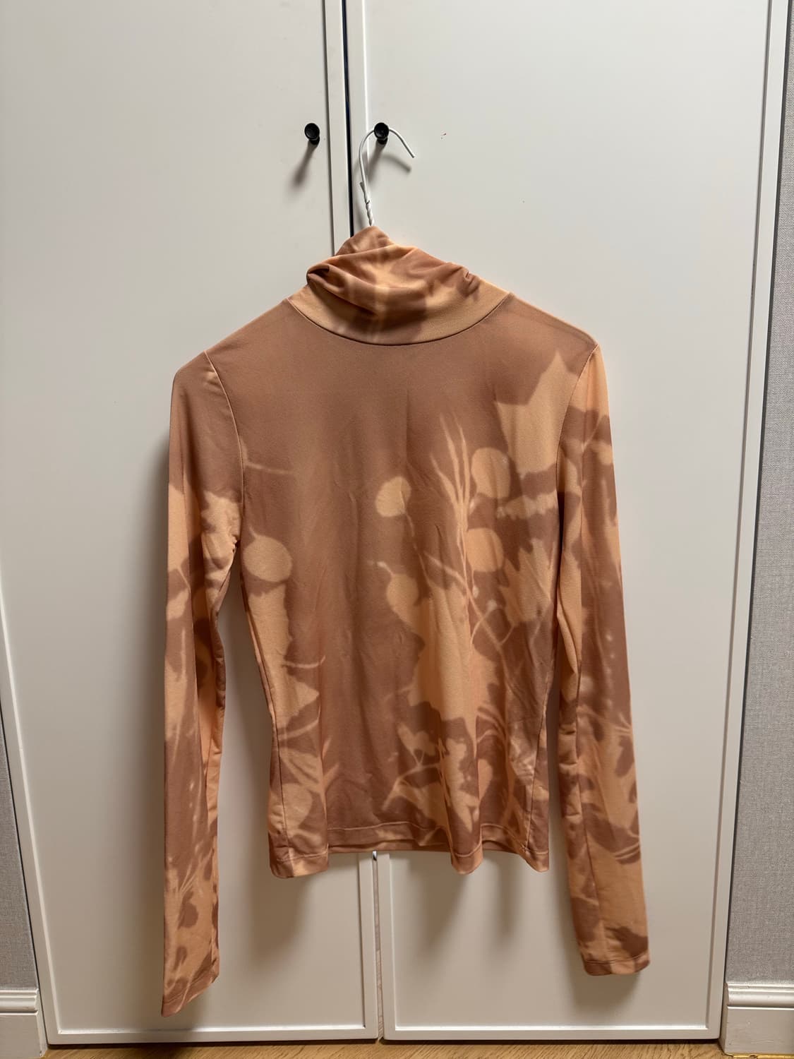 teak 티크 apricot turtle neck top 상품이미지3