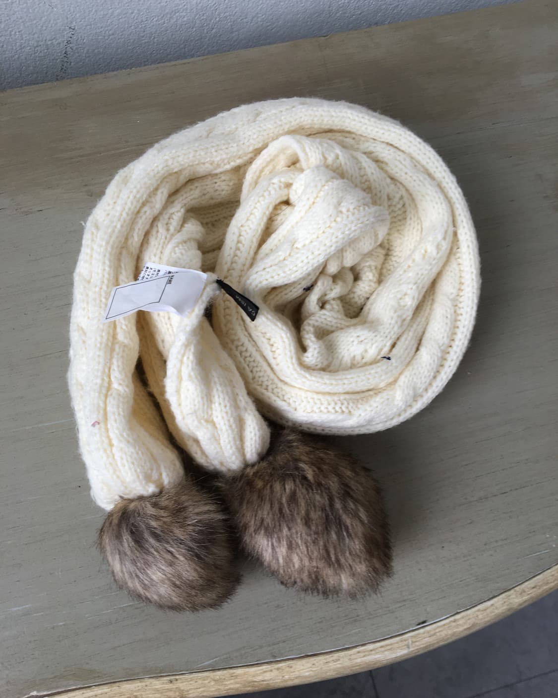  pom pom cable pattern muffler 상품이미지1