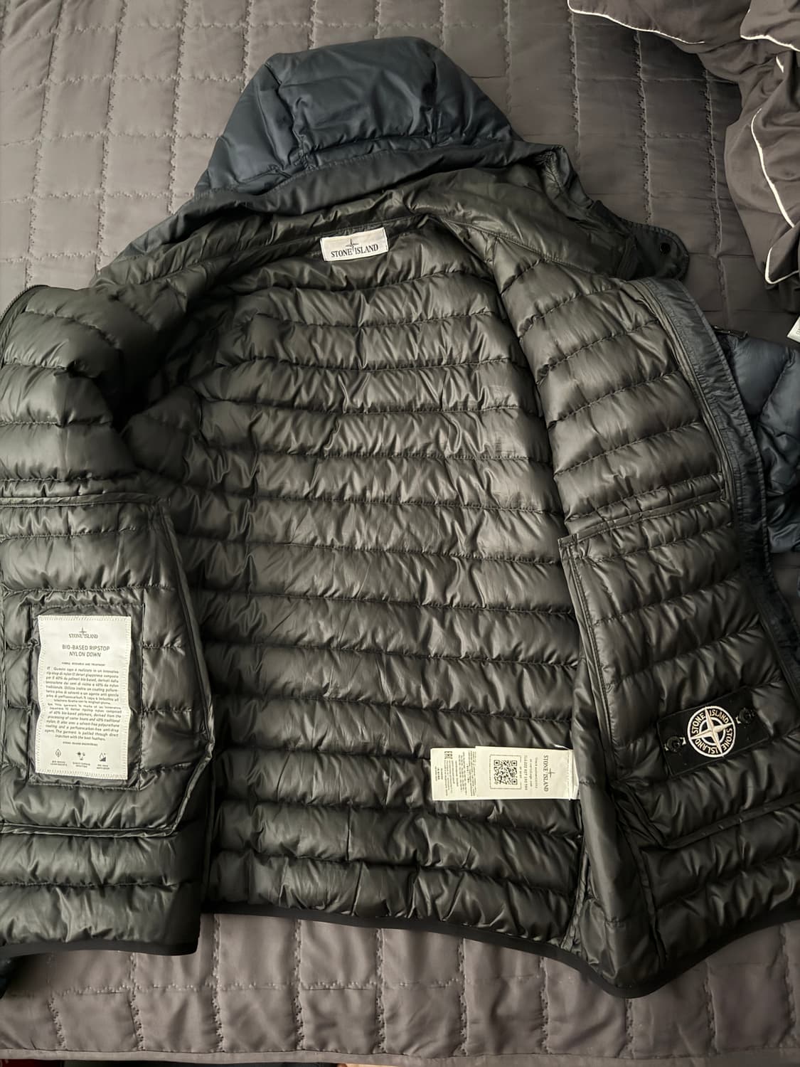 스톤 아일랜드 나일론 립스탑 경량 패딩 상품이미지3