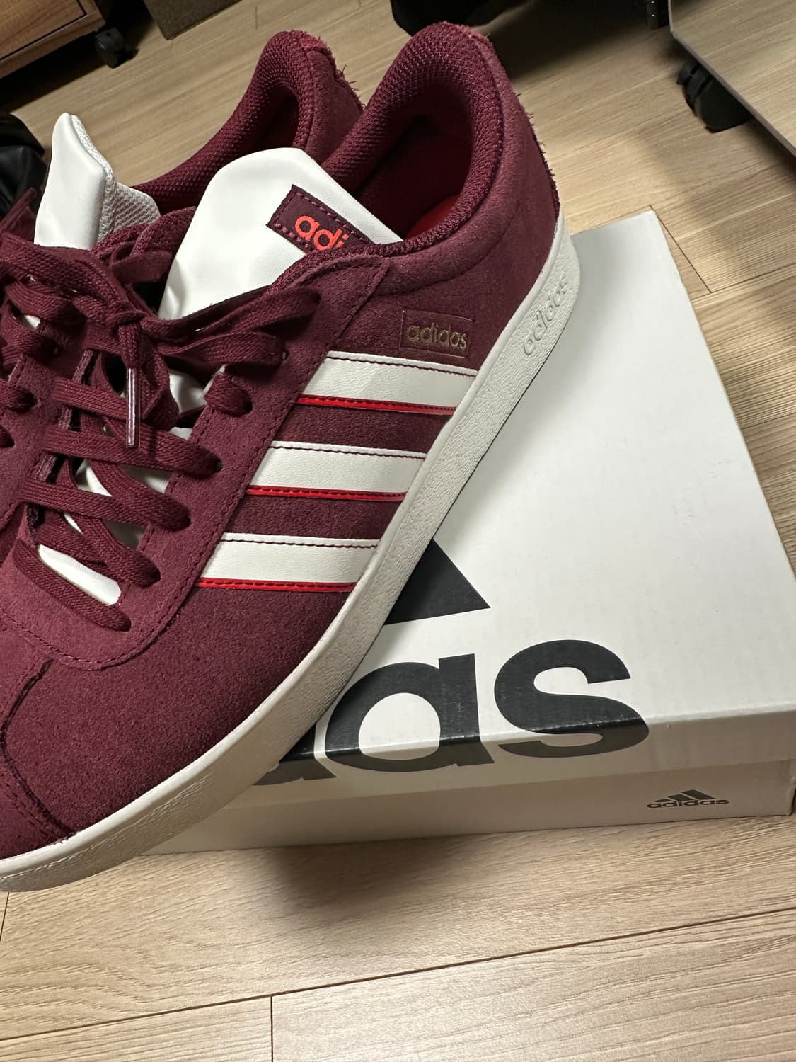 아디다스 버건디 스니커즈 운동화 275 상품이미지3