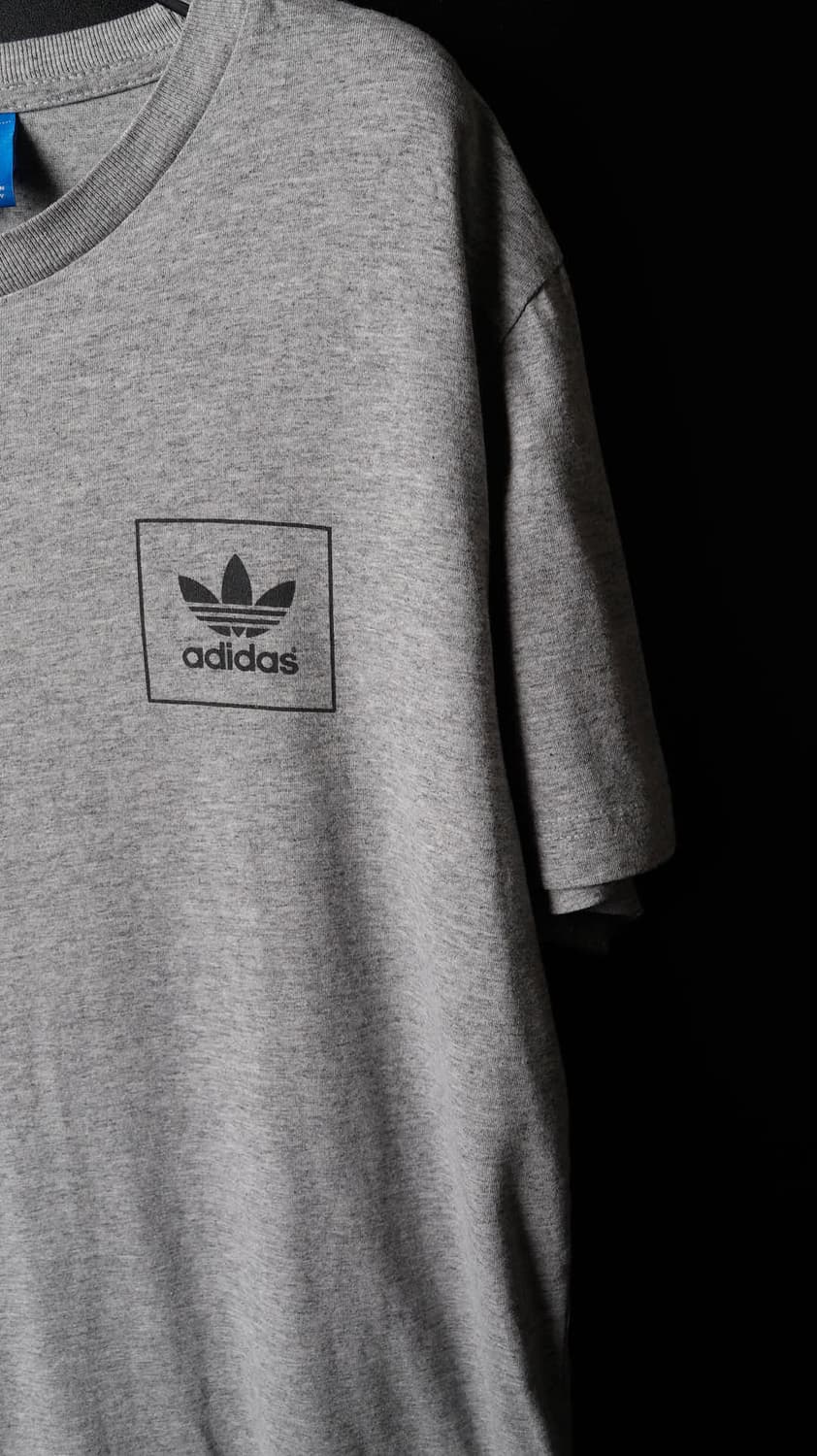 아디다스 오리지날 회색 프린팅 반팔 상품이미지3