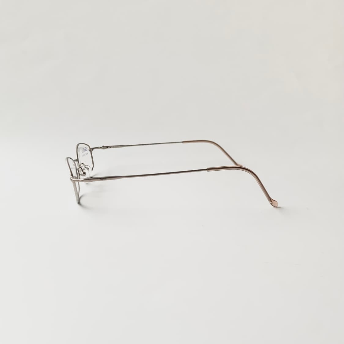 [Event 18] safilo 무광실버 오벌 초경량 남녀공용 안경 상품이미지5