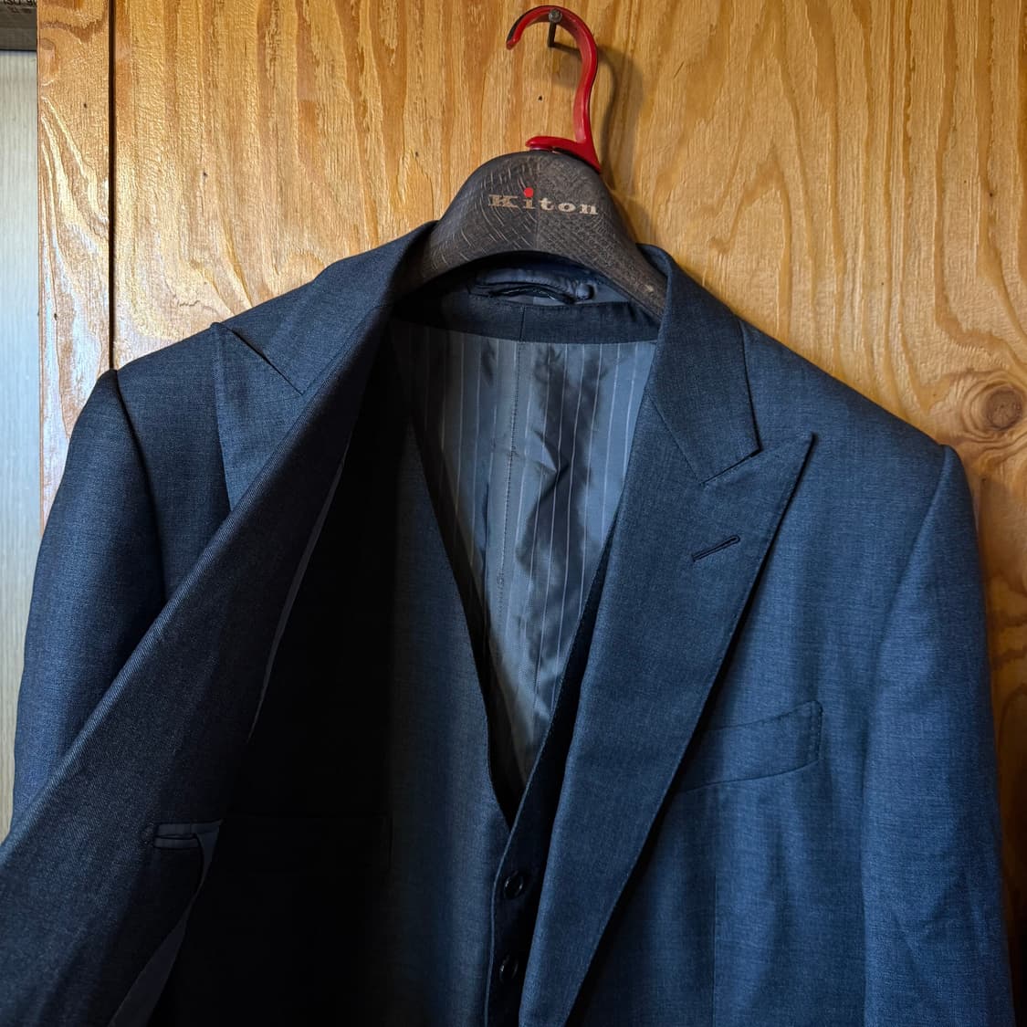 톰포드 스펜서(Fit S) 3피스 수트 판매 합니다 상품이미지2