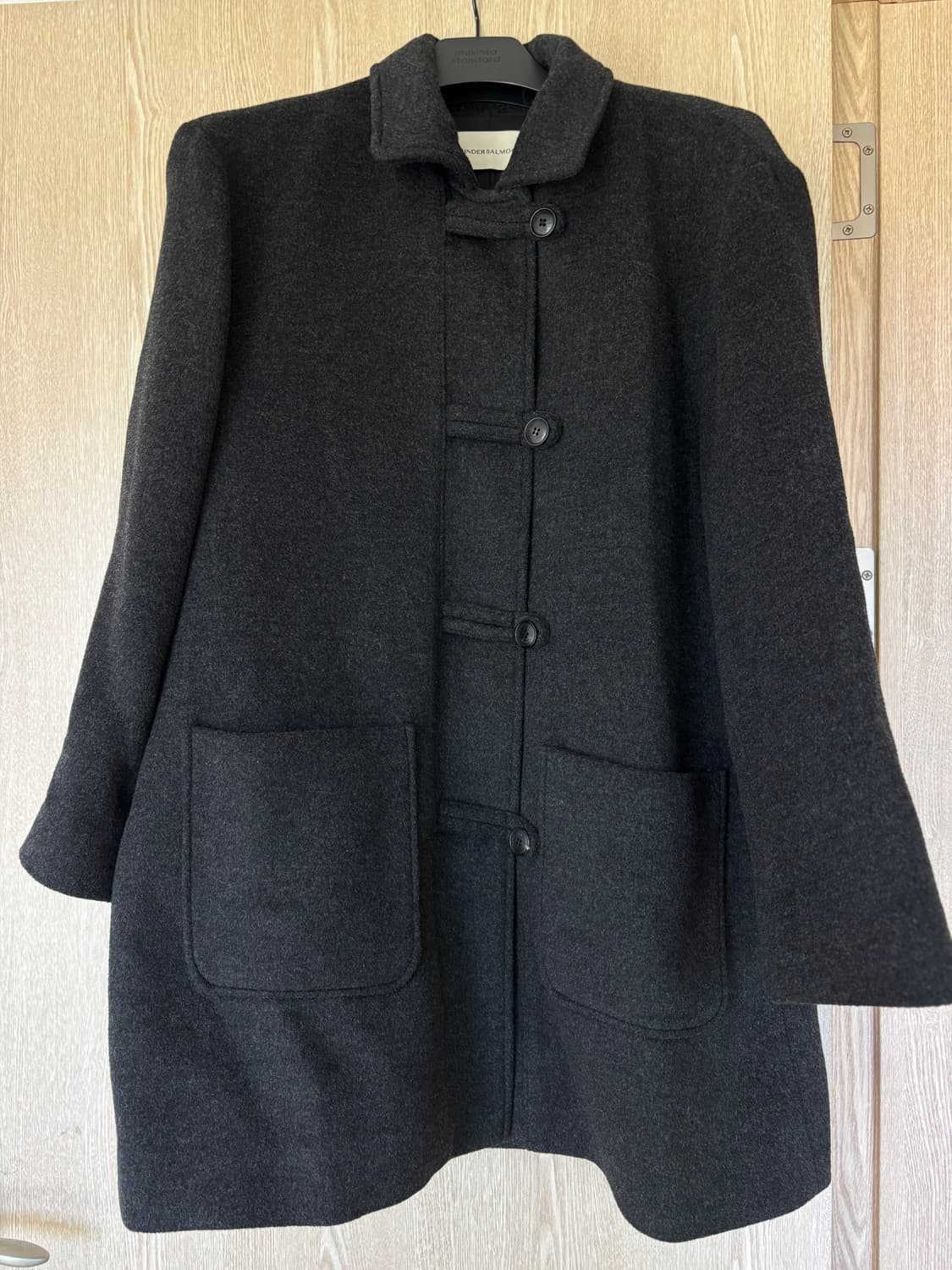 킨더살몬 하프 코트 Alpaca Jeanne Half Coat / 차콜 상품이미지3
