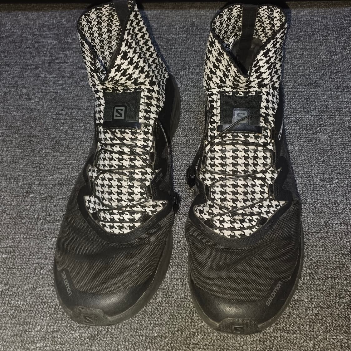 꼼데가르송 x 살로몬 크로스 블랙 화이트 상품이미지3