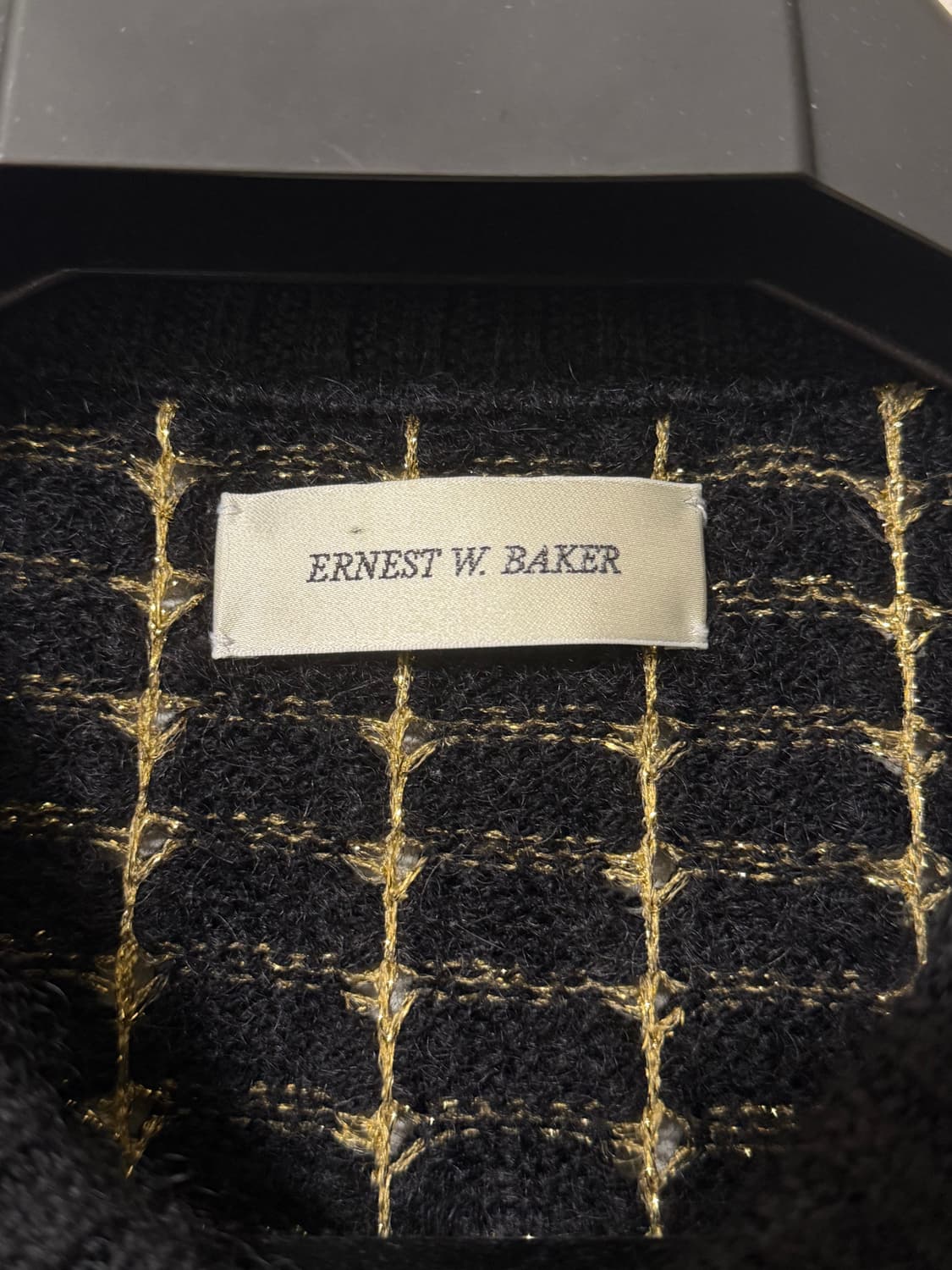 Ernest W Baker 블랙 금장 가디건 상품이미지5