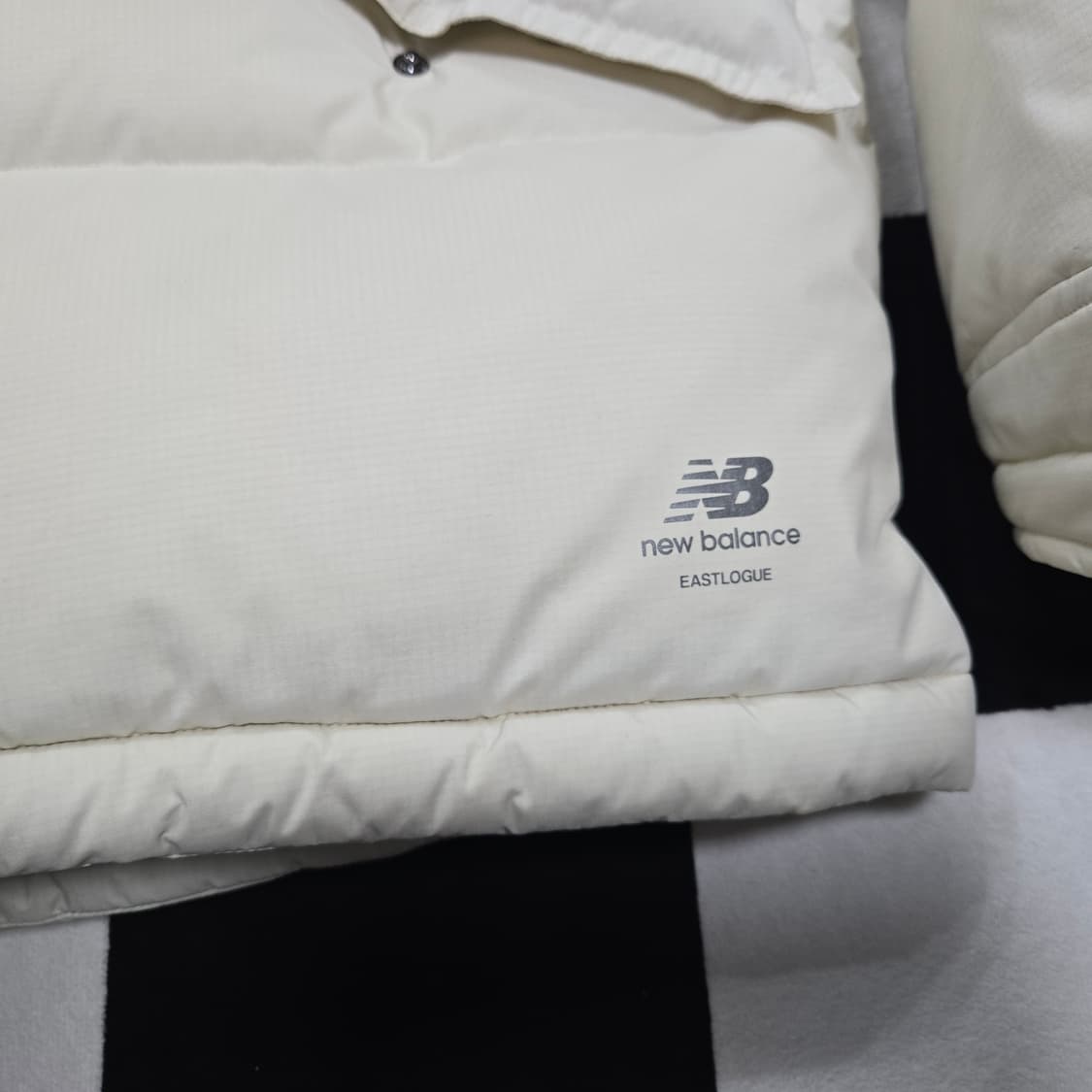 L 뉴발란스 x 이스트로그 스카이 트룹스 유러피언 고어텍스 구스다운  상품이미지3