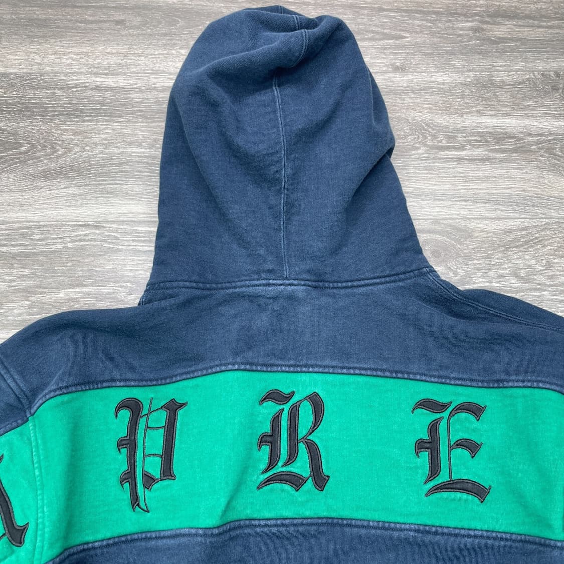 19SS 슈프림 올드 잉글리시 스트라이프 후드집업 상품이미지2