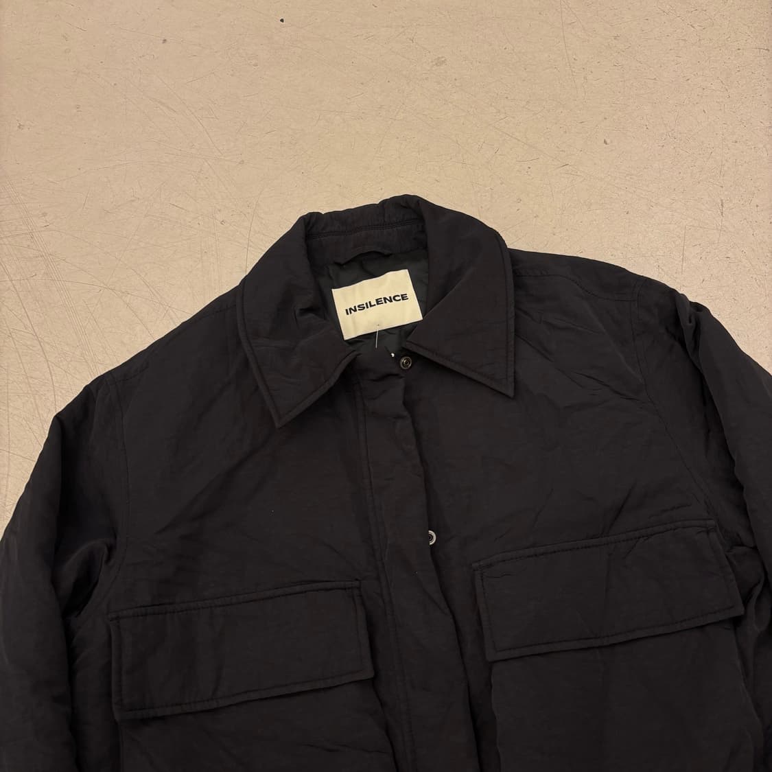 인사일런스 누빔 크롭 스트링 자켓 상품이미지2