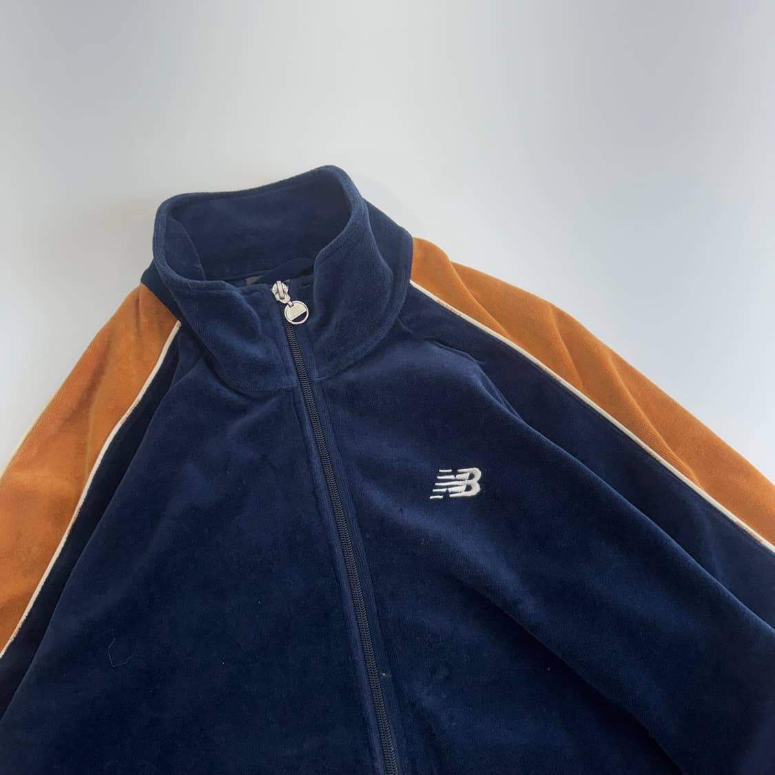 New balance 뉴발란스 네이비 벨벳 집업 상품이미지4