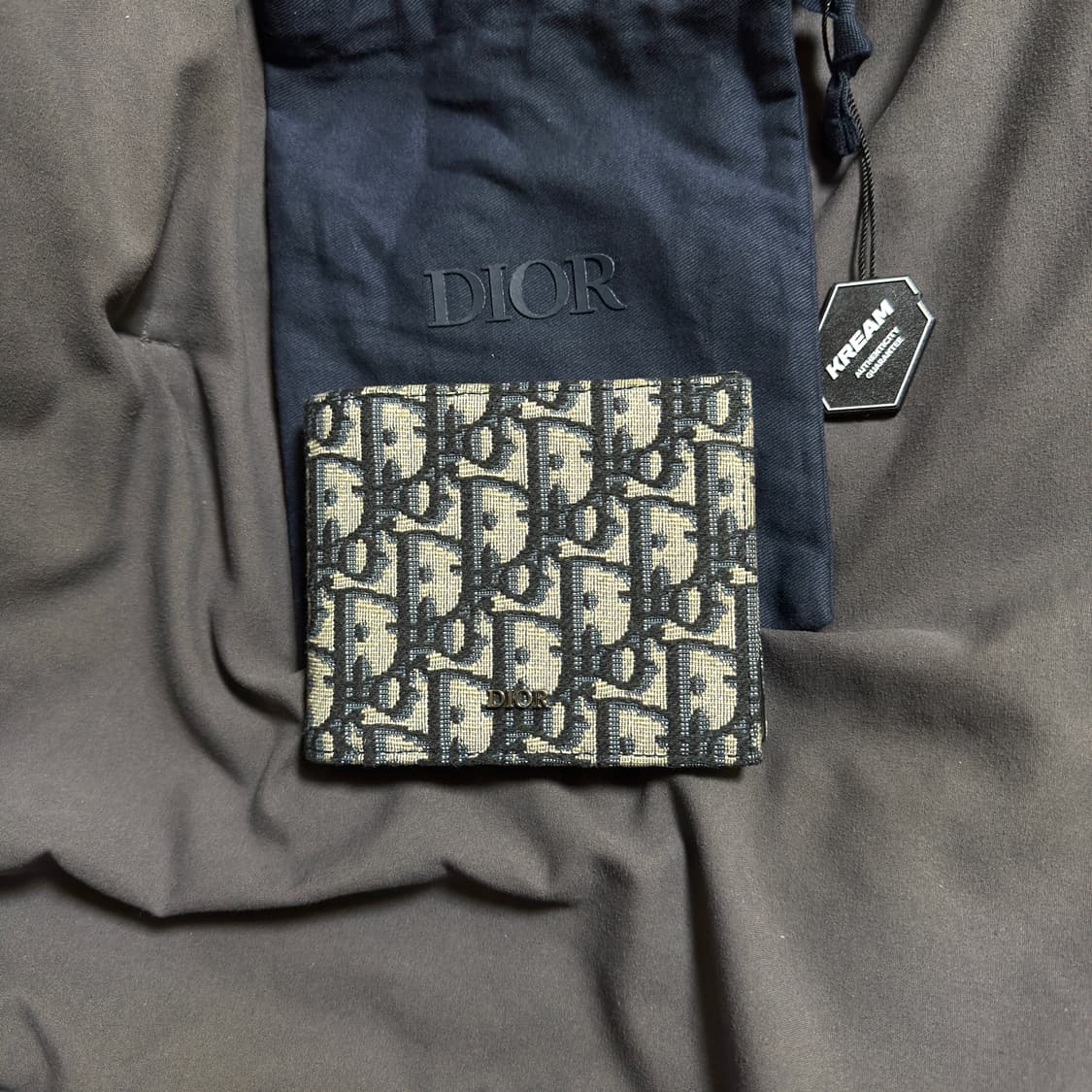 디올 오블리크 반지갑 상품이미지1