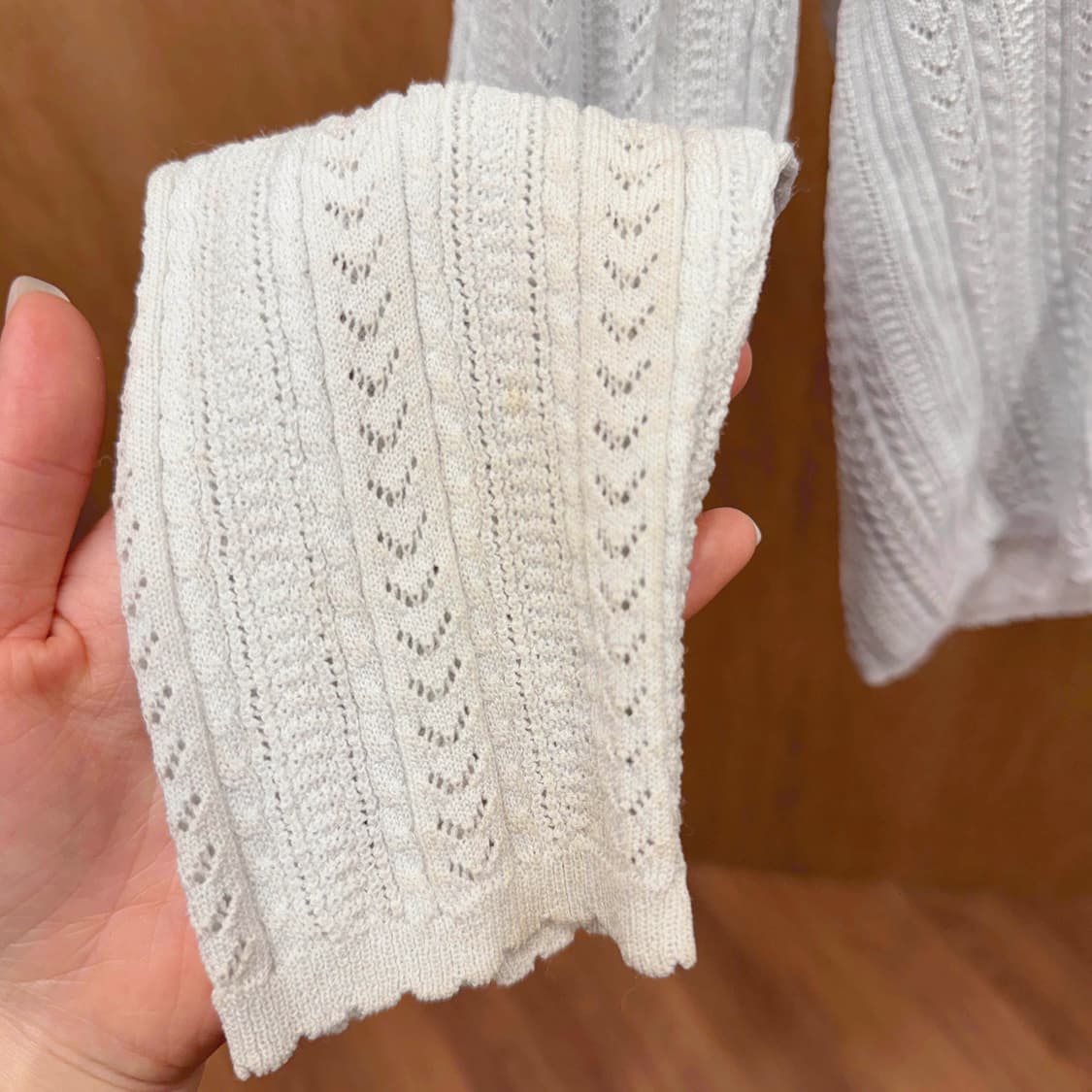 꾸레쥬 브이넥 레이스 오픈워크 니트 조직 긴팔 가디건 슬림핏 연소라 상품이미지9