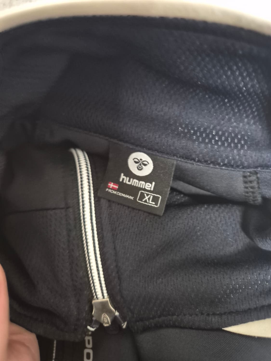 험멜 집업 상품이미지3