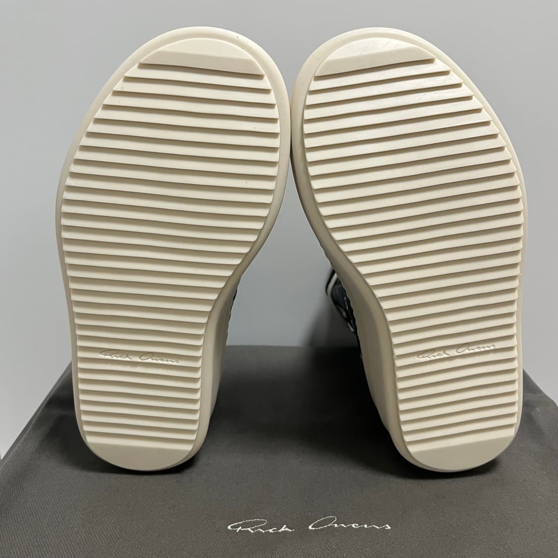 [36,37,38,39]릭오웬스 26ss 메가범퍼 라몬즈/블랙 상품이미지5