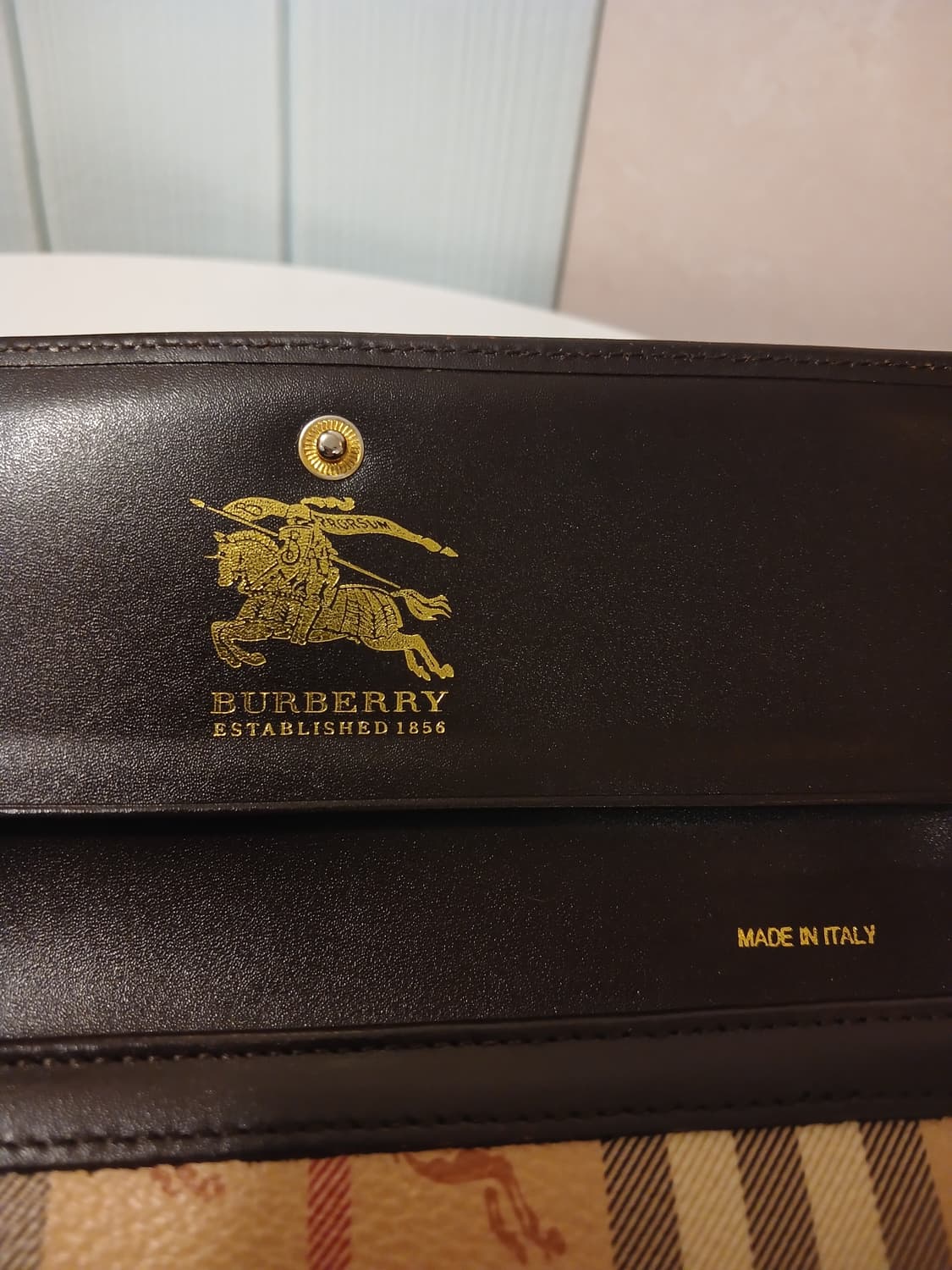 버버리 정품 체크 장지갑 상품이미지6