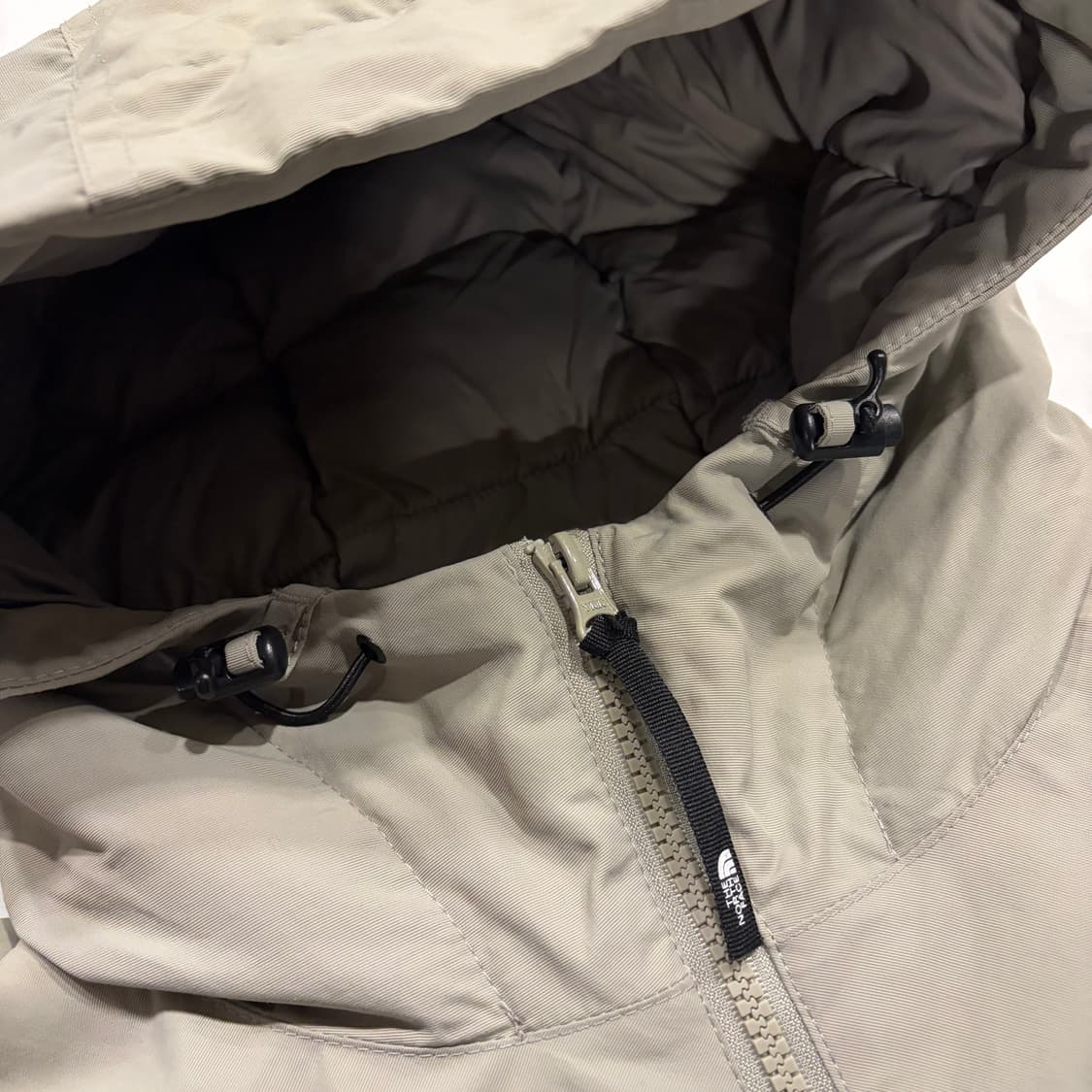 [XL] 노스페이스 캠퍼 온볼 후드 패딩 점퍼 그레이베이지 C5 상품이미지5