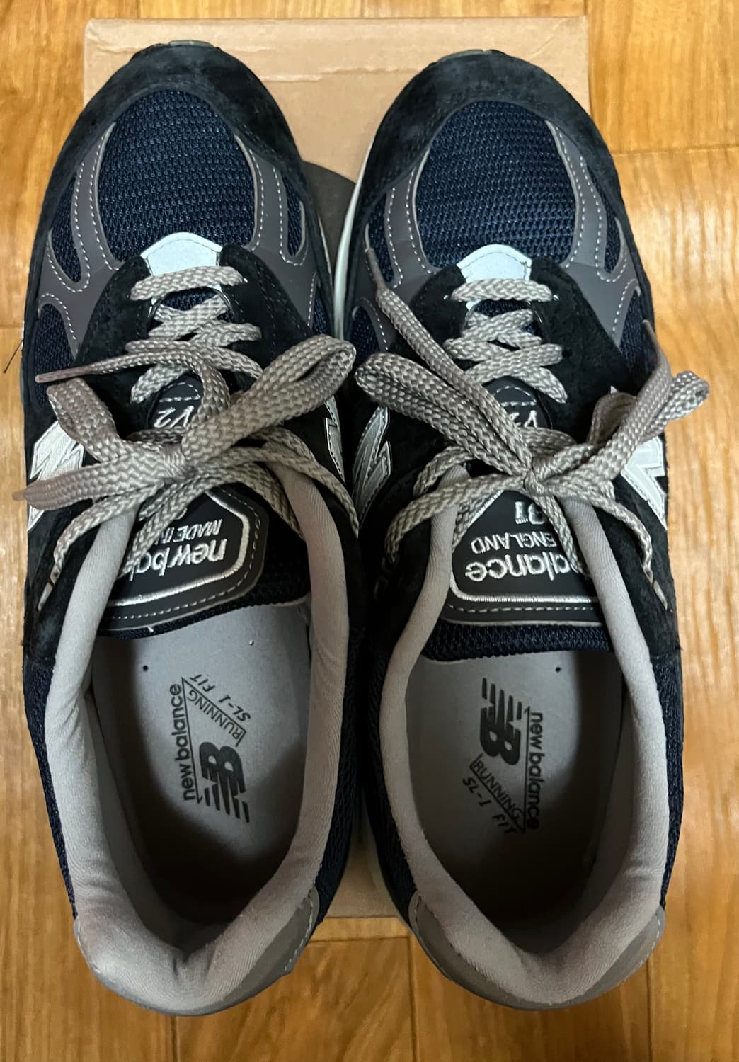 뉴발란스 991v2 네이비 260 팝니다 상품이미지4