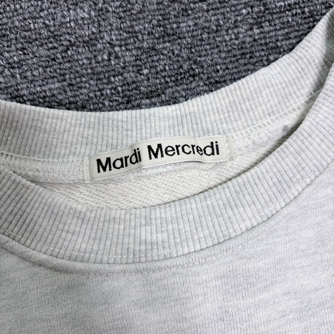 마르디 메크르디 플라워 맨투맨 상품이미지4