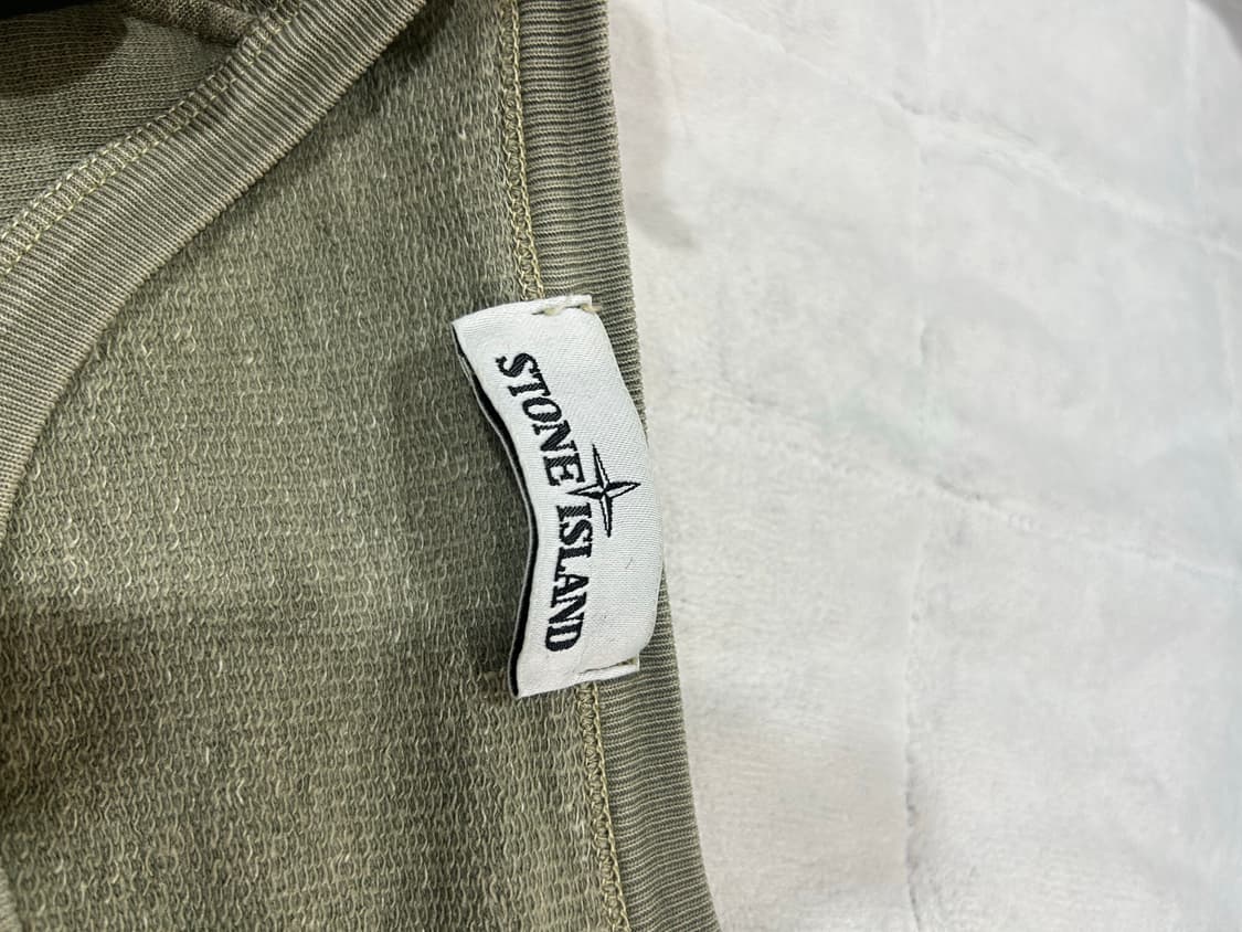 스톤 아일랜드 올드이펙트 스웨트셔츠 상품이미지3