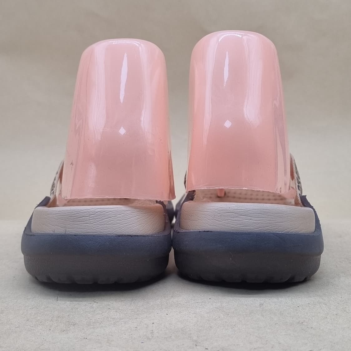 크록스 레오파드 여성 쪼리 240 상품이미지4