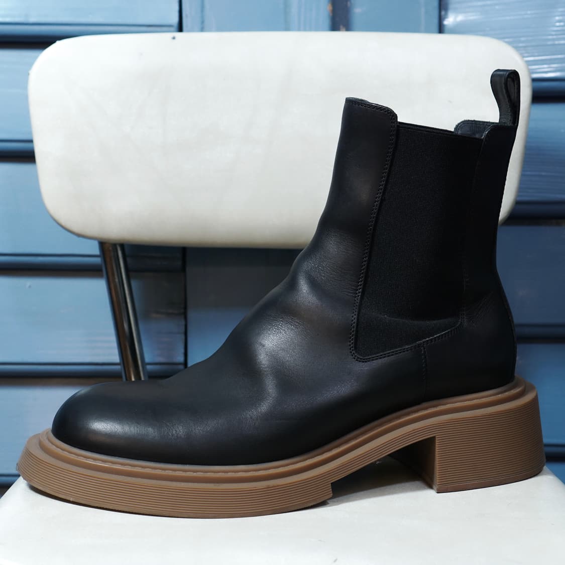 로에베 레더 첼시부츠 상품이미지1