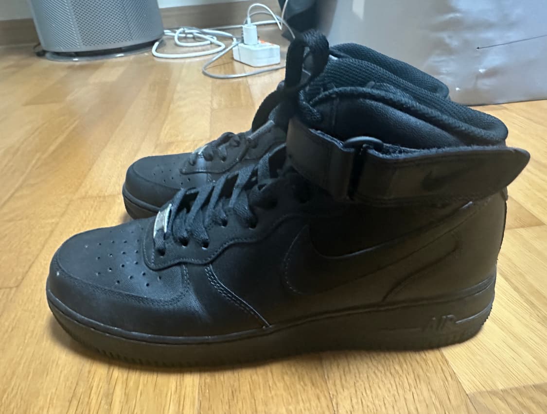 [285] 나이키 에어포스 1 미드 블랙 상품이미지5