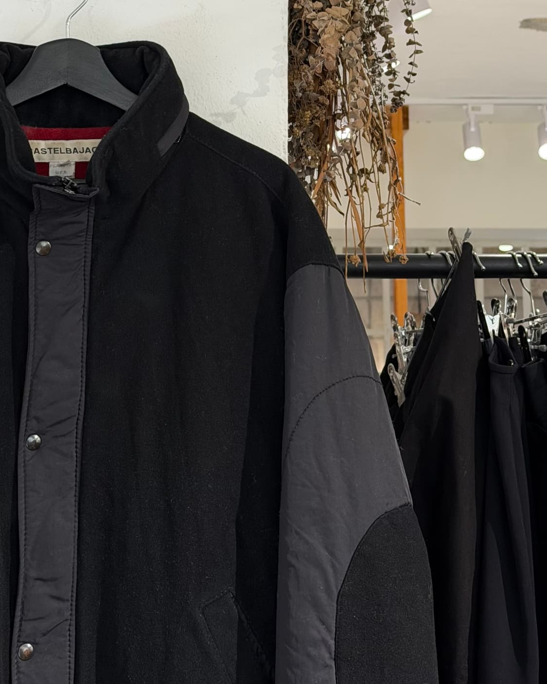 카스텔바작 x 피너츠 블랙 90s 스누피 울 자켓 상품이미지4