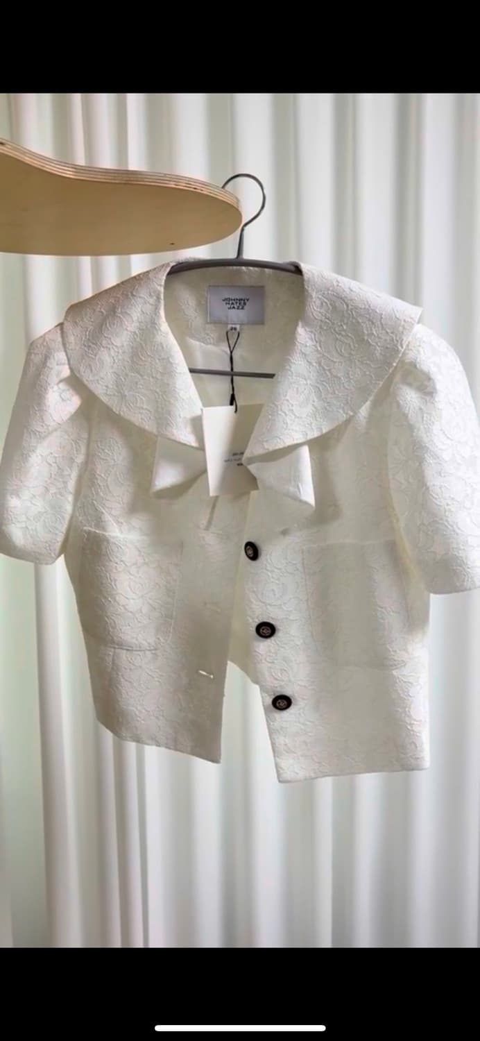 쟈니헤잇재즈 러플 레이스 크롭 자켓 상품이미지2