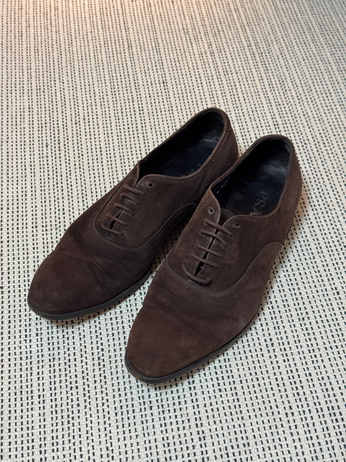 프라다 브라운 스웨이드 구두 상품이미지1