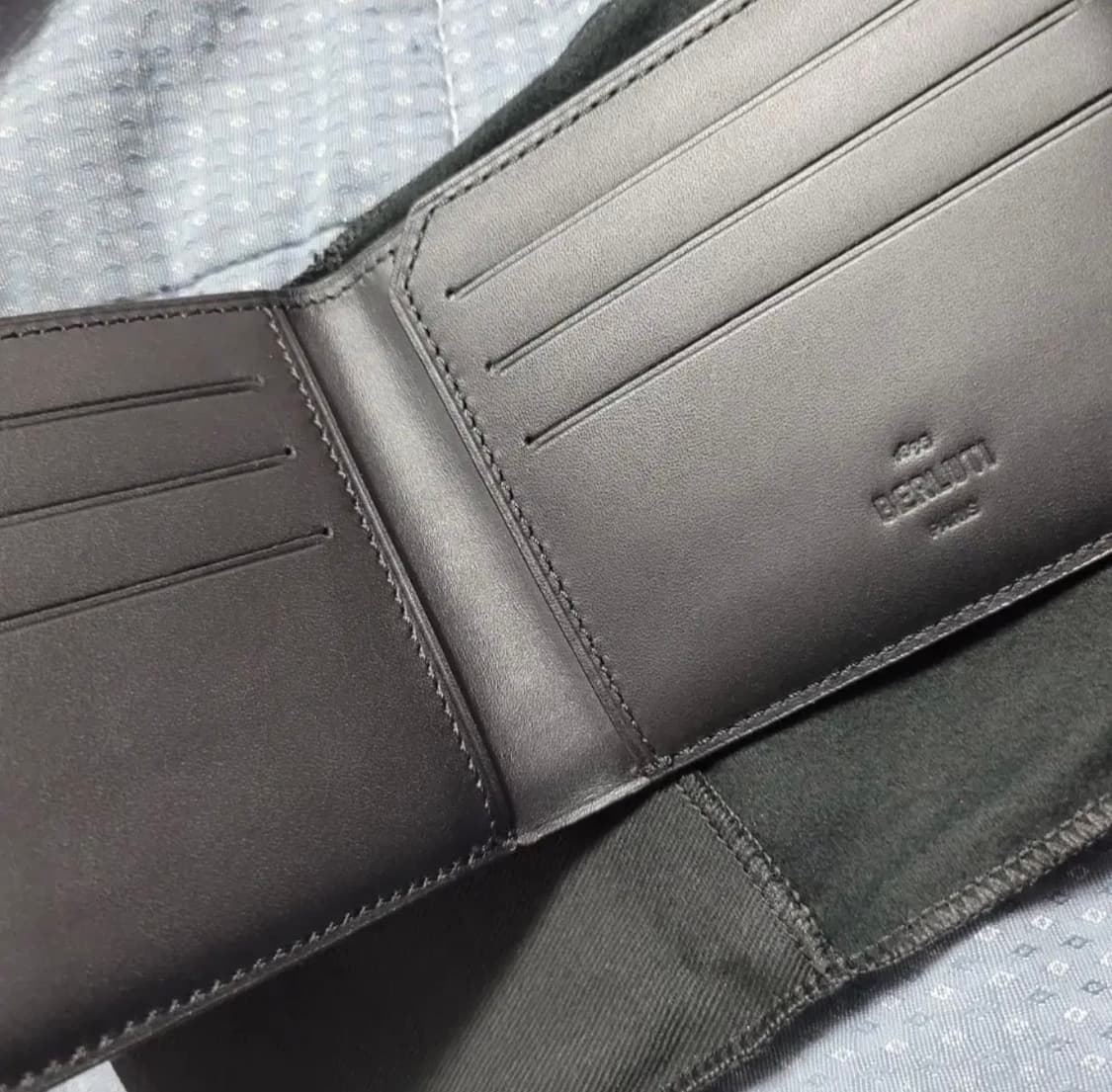 벨루티 시그니처 캔버스 반지갑 상품이미지3