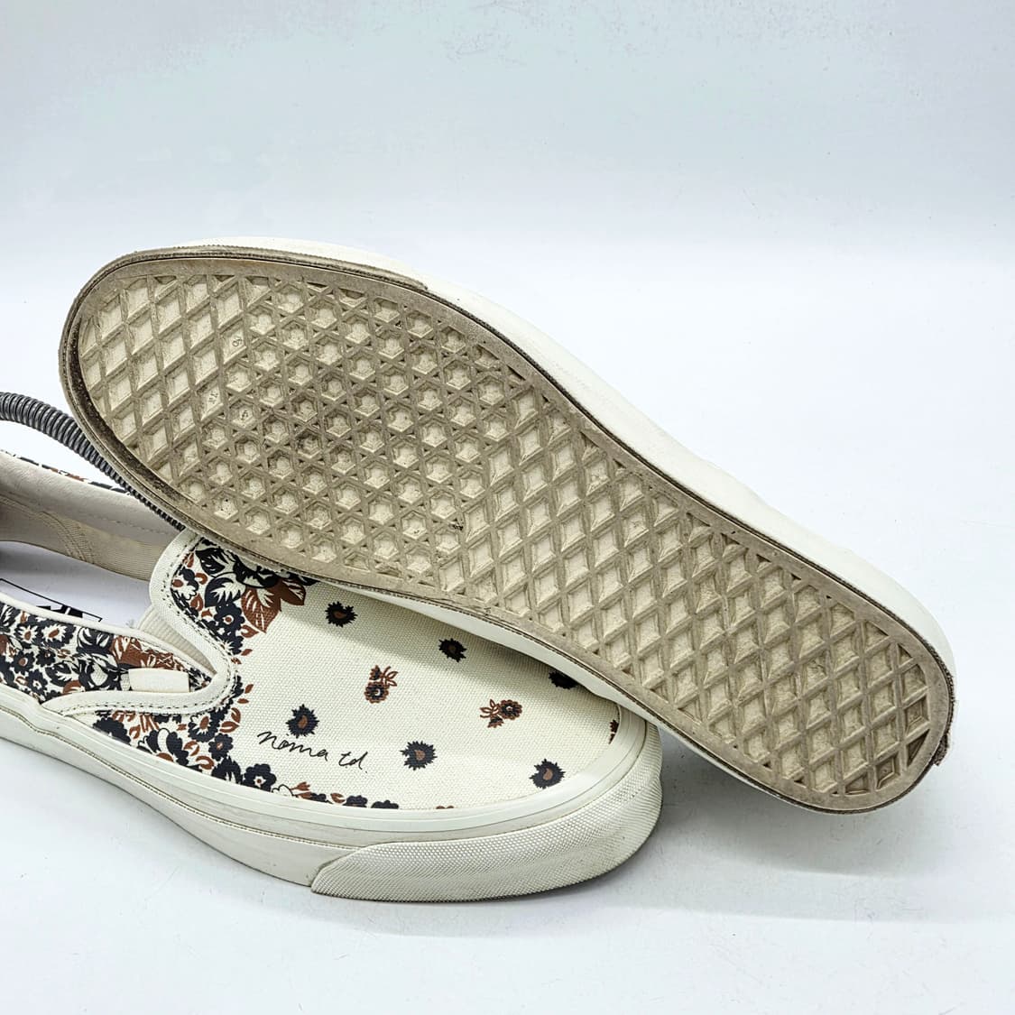 엔드 X 노마TD X 반스 볼트 슬립온 LX 트루 화이트 (285) 상품이미지3