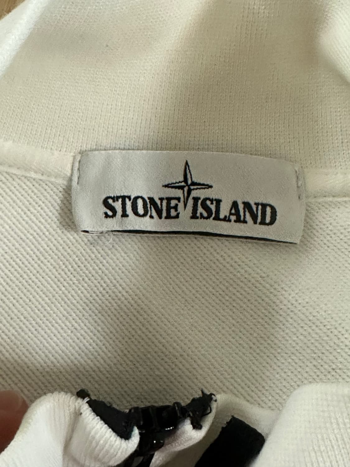 스톤아일랜드 집업 상품이미지4