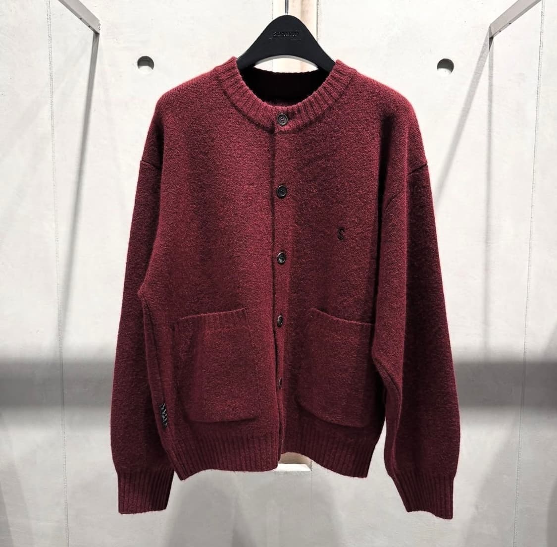 송지오옴므 24fw 홀리데이컬렉션 벅스버니 엠브로이드 가디건 48 상품이미지2