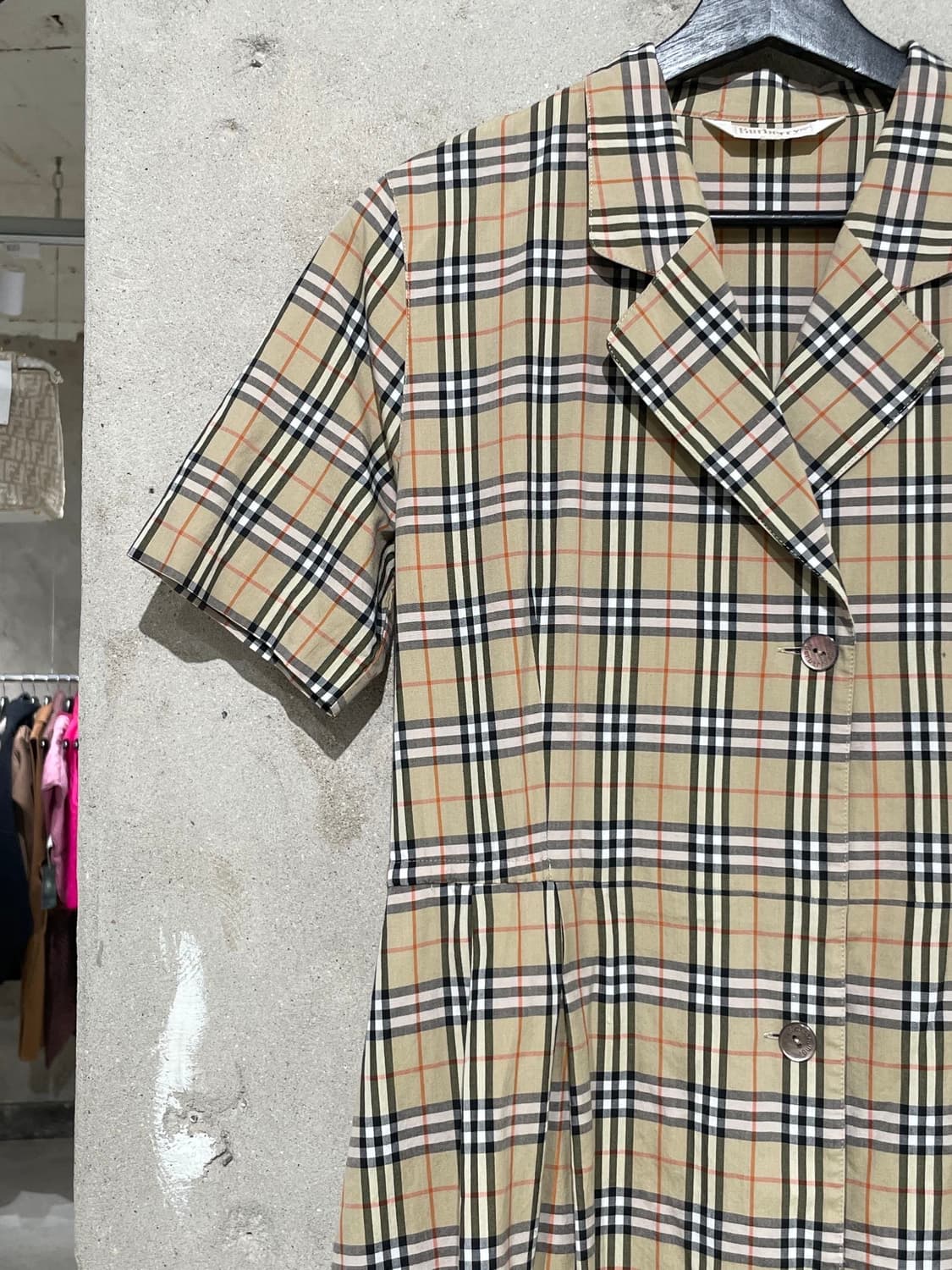 버버리 베이지 노바체크 버튼 핀턱 하프 롱 원피스 상품이미지2