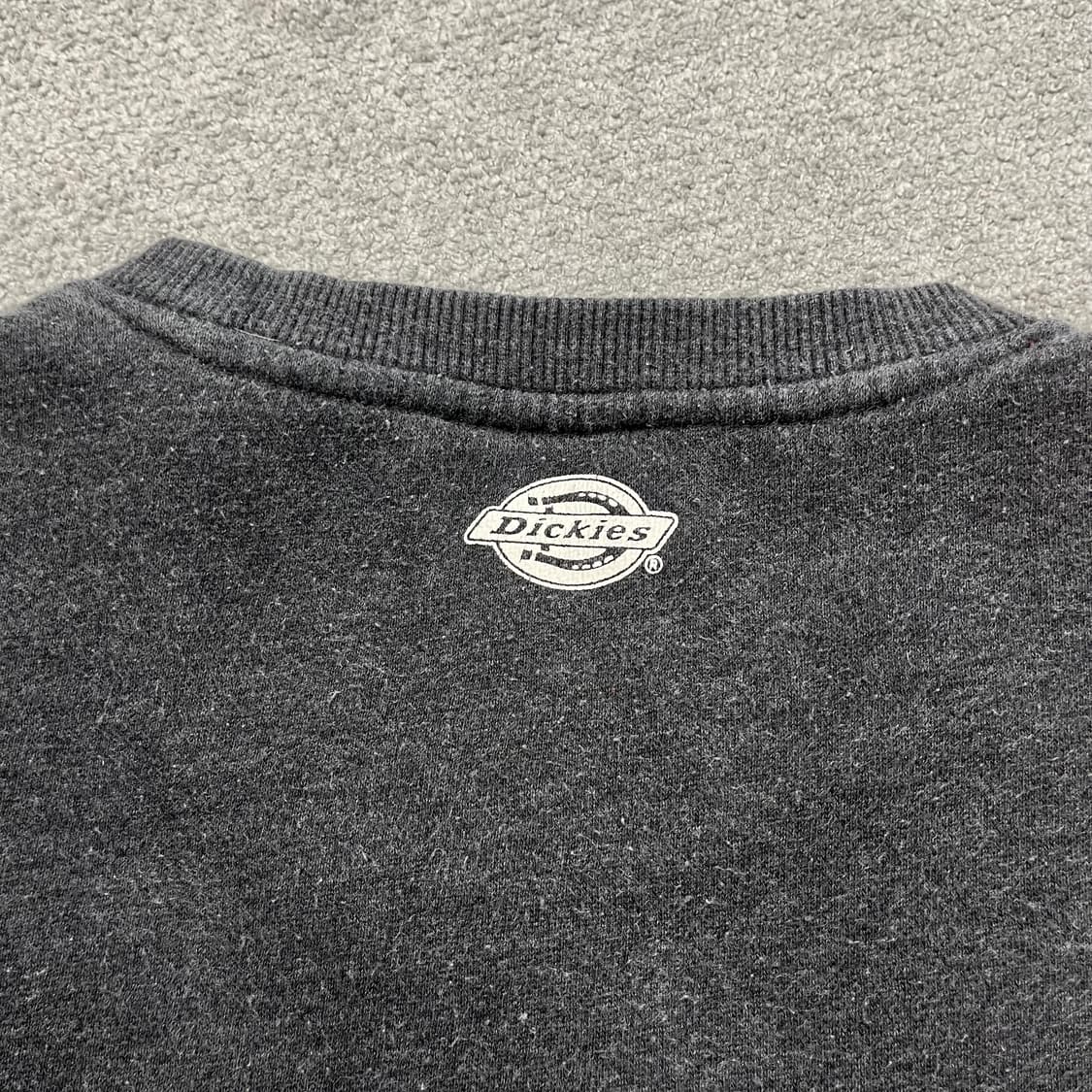 M 디키즈 맨투맨 티셔츠 차콜 상품이미지3