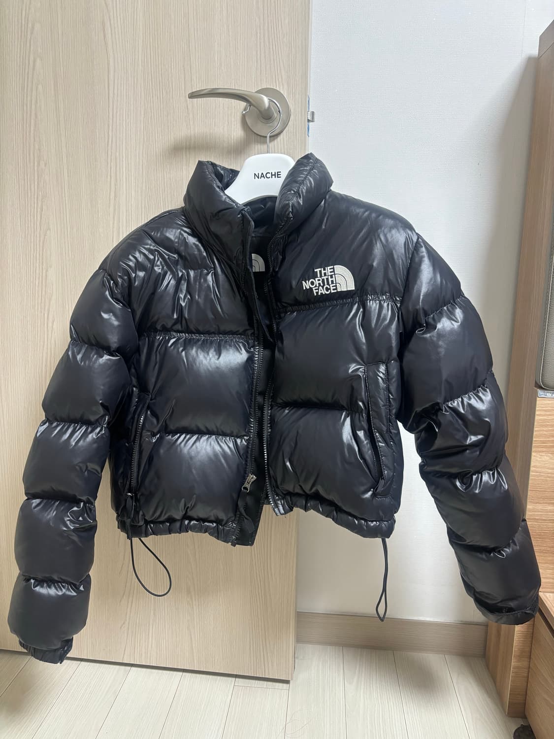 노스페이스 숏패딩(유광)L 상품이미지1