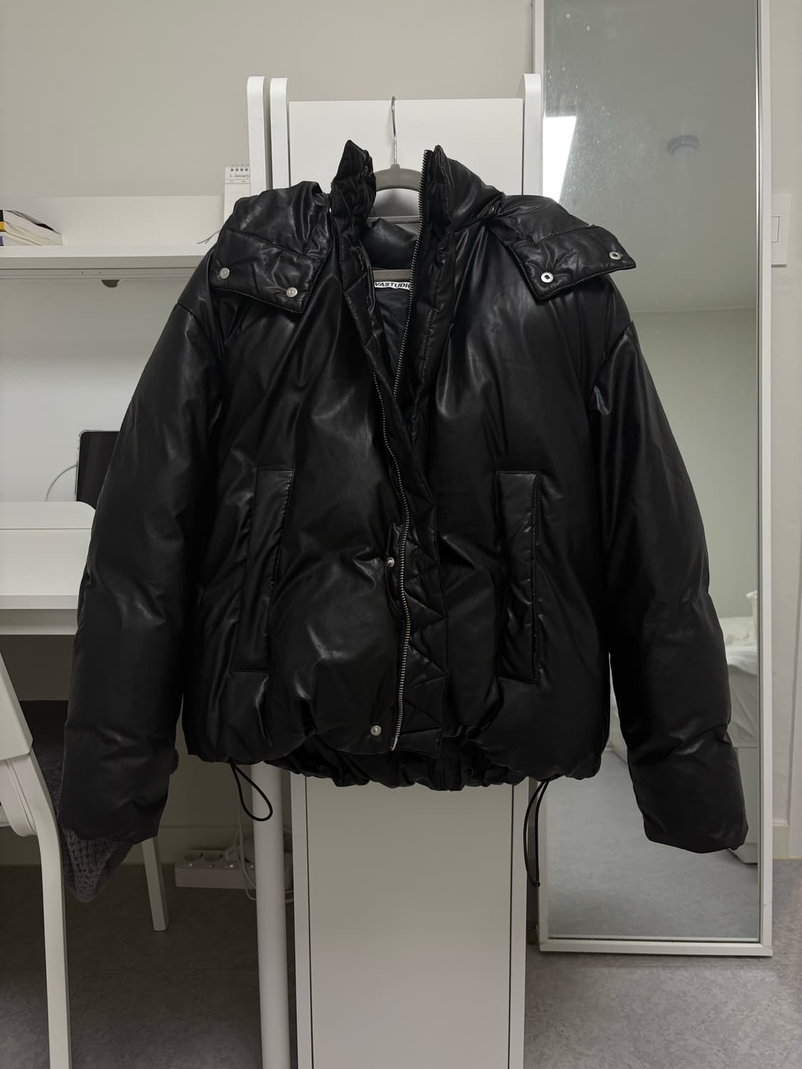 비바스튜디오 숏패딩 SHORT BIG PUFFER BLACK S 상품이미지1