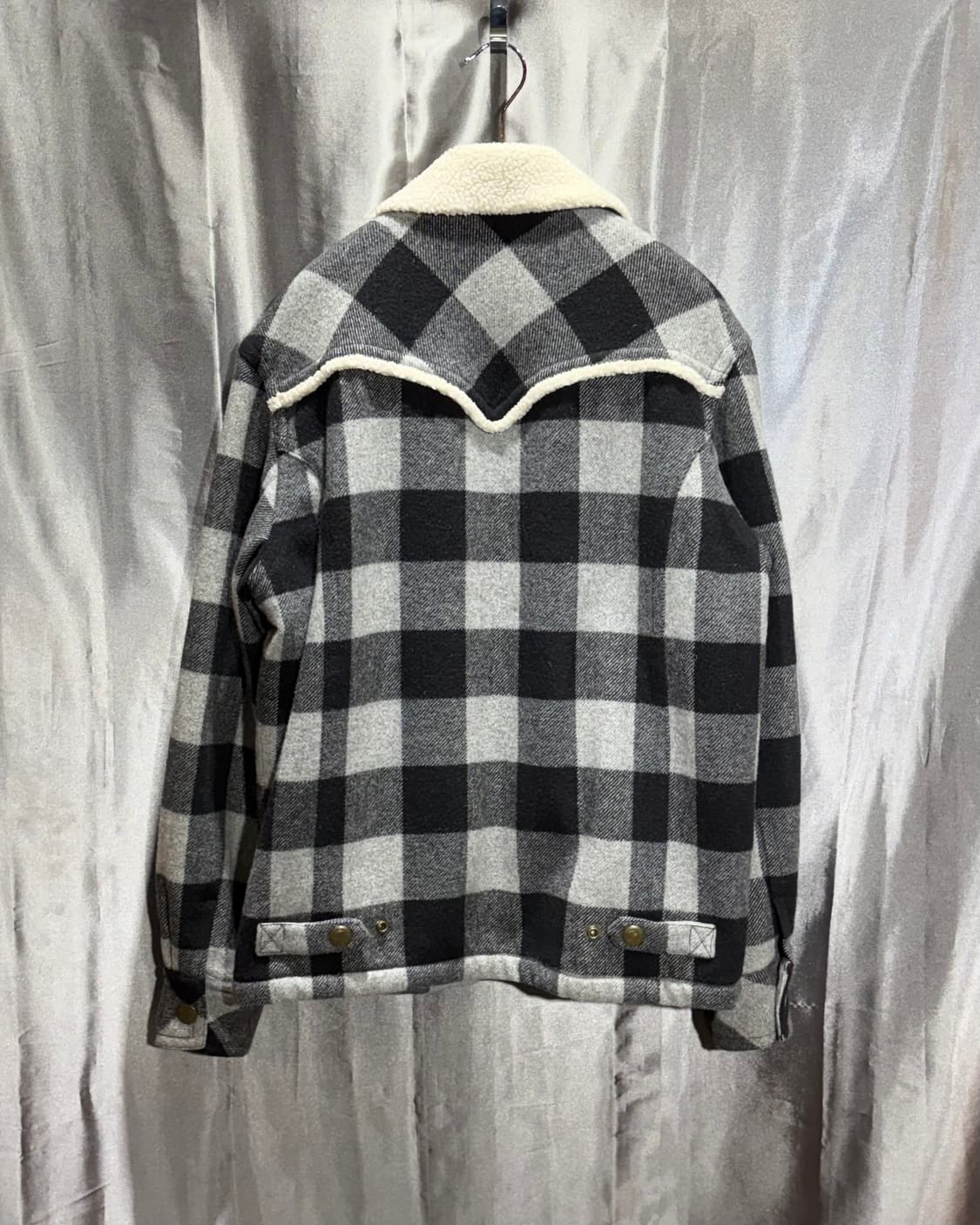 L 리바이스 버튼카라 원포켓 체크 쉐르파 울 자켓 상품이미지4