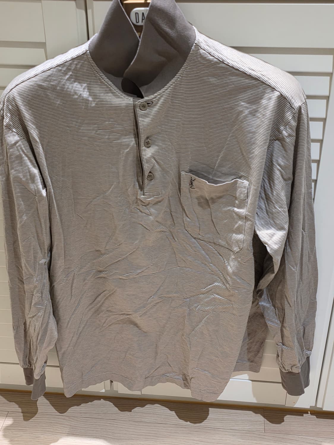 입생로랑 뿌르옴므 롱슬리브 티 상품이미지1