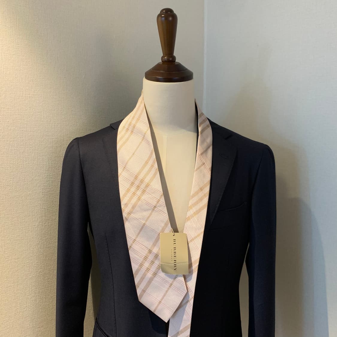 (미사용품) 택 달린 버버리(BURBERRY) 노바체크 신형 명품넥타이 상품이미지1