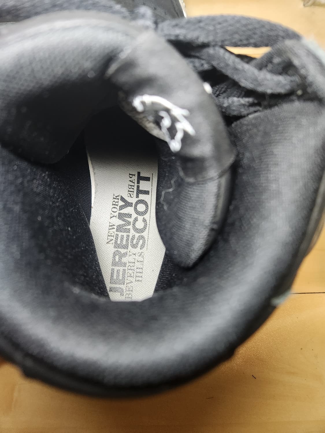 아디다스x제레미 스캇 JS 포럼 하이 265 상품이미지4