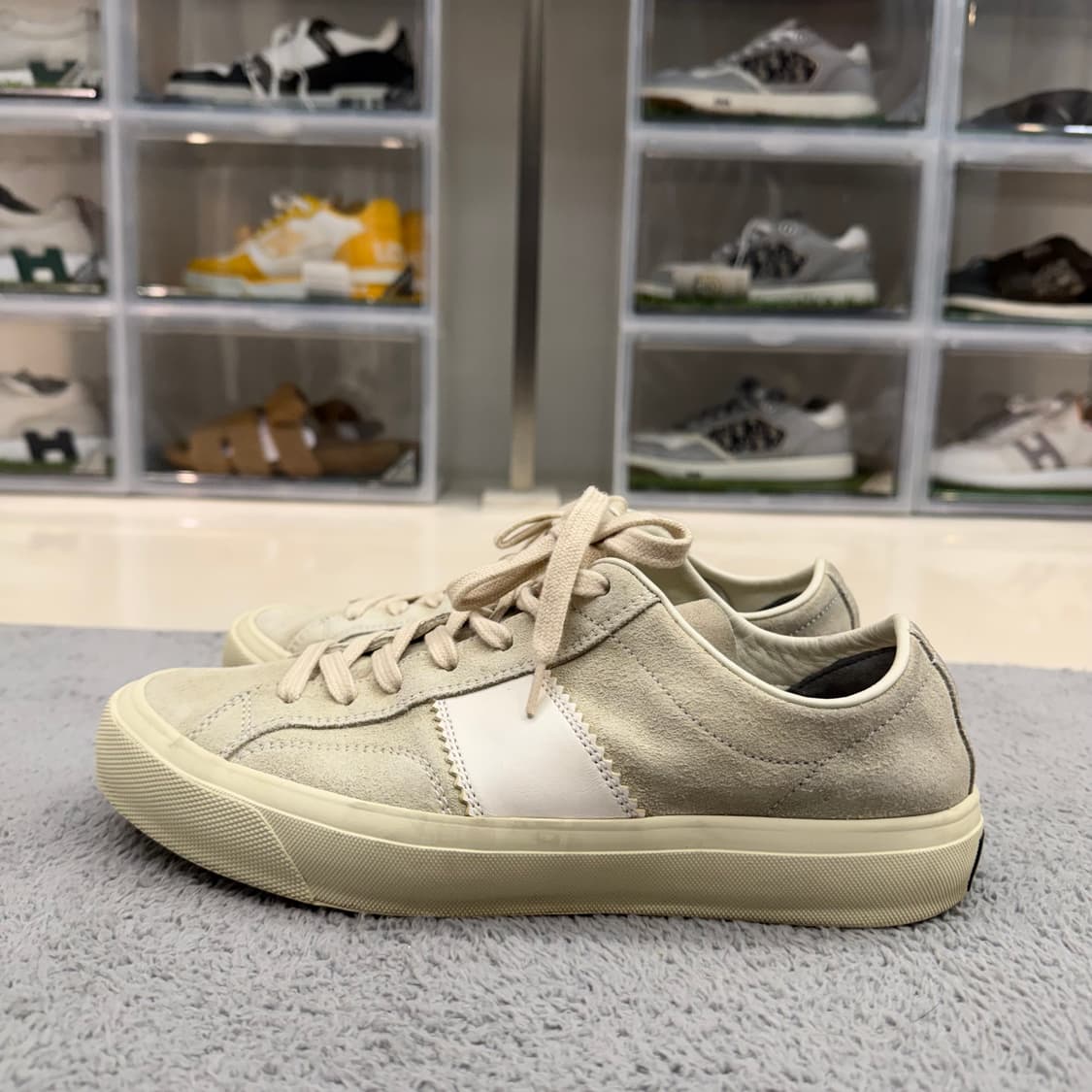 톰포드 캠브리지 마르모 스웨이드 스니커즈 상품이미지1